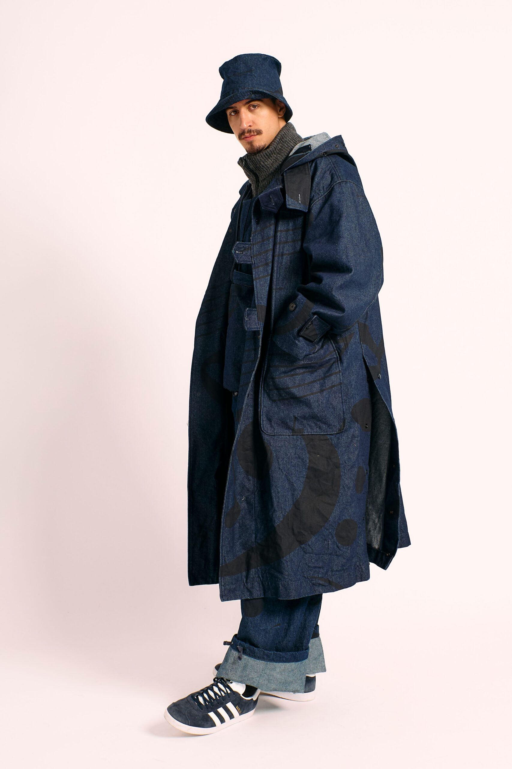 blue denim long-sleeve collared relaxed buttoned pockets coat