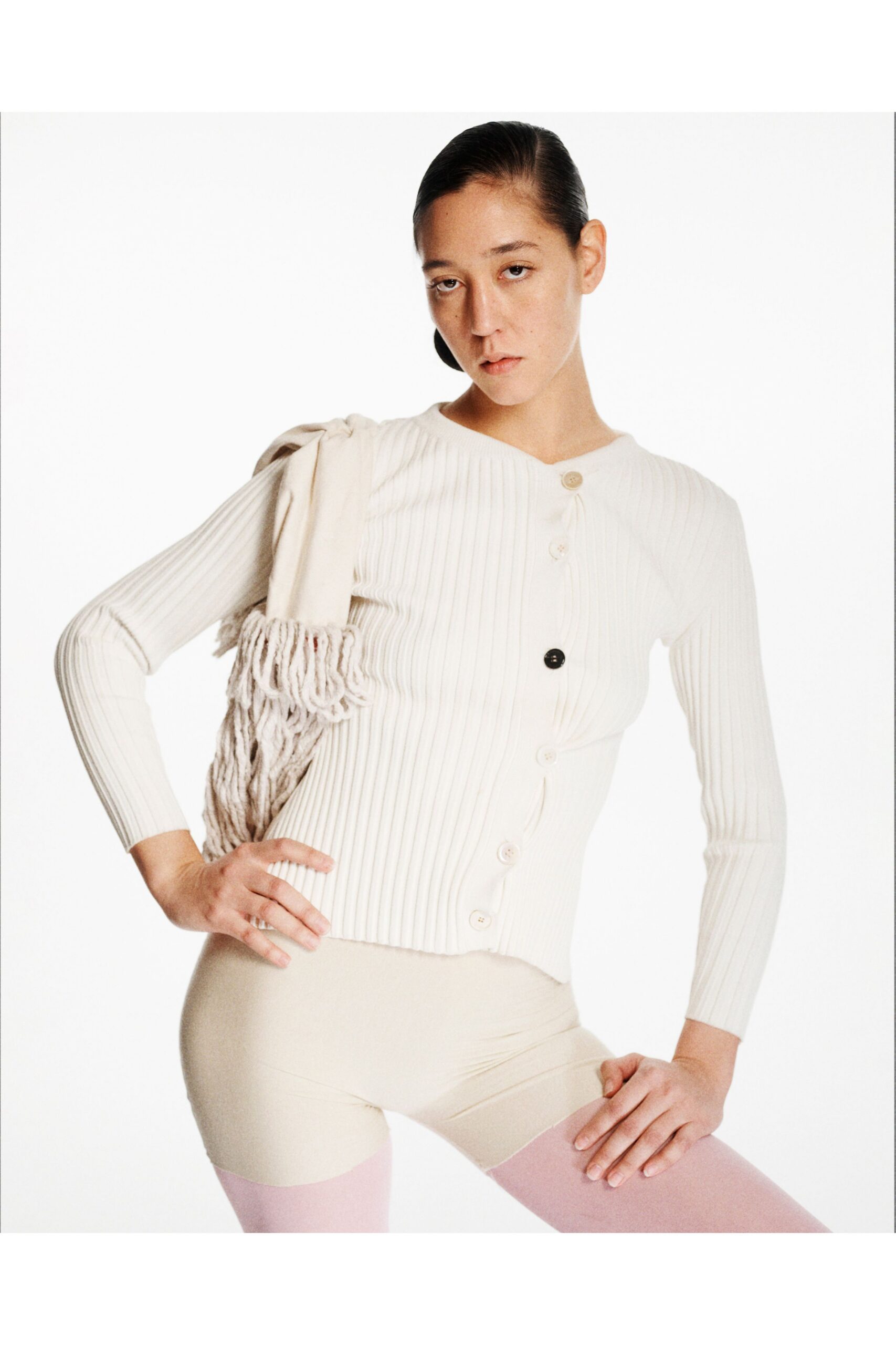 white cotton long-sleeve collared fitted ribbed cardigan