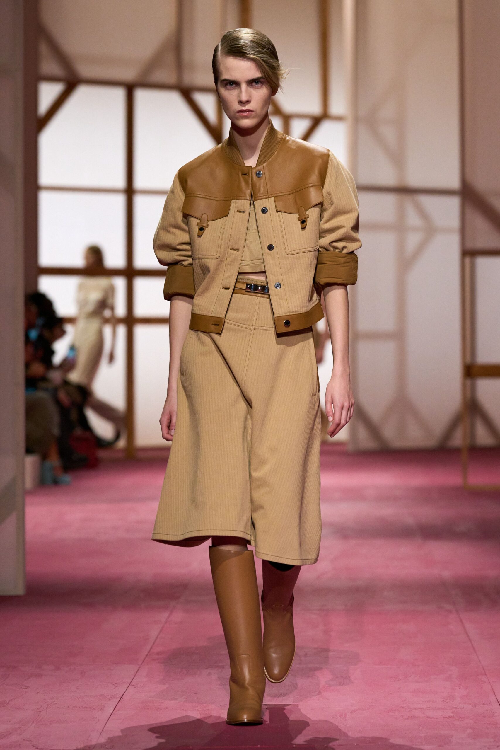 beige cotton long-sleeve collared structured buttoned jacket