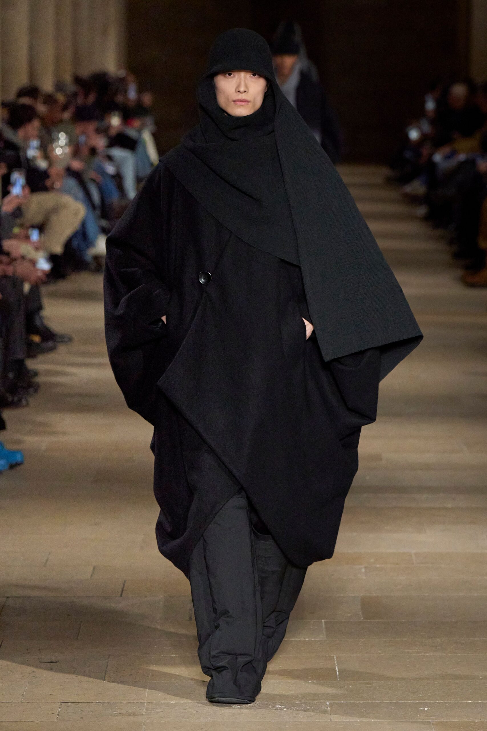 black wool long-sleeve collared oversized buttoned coat