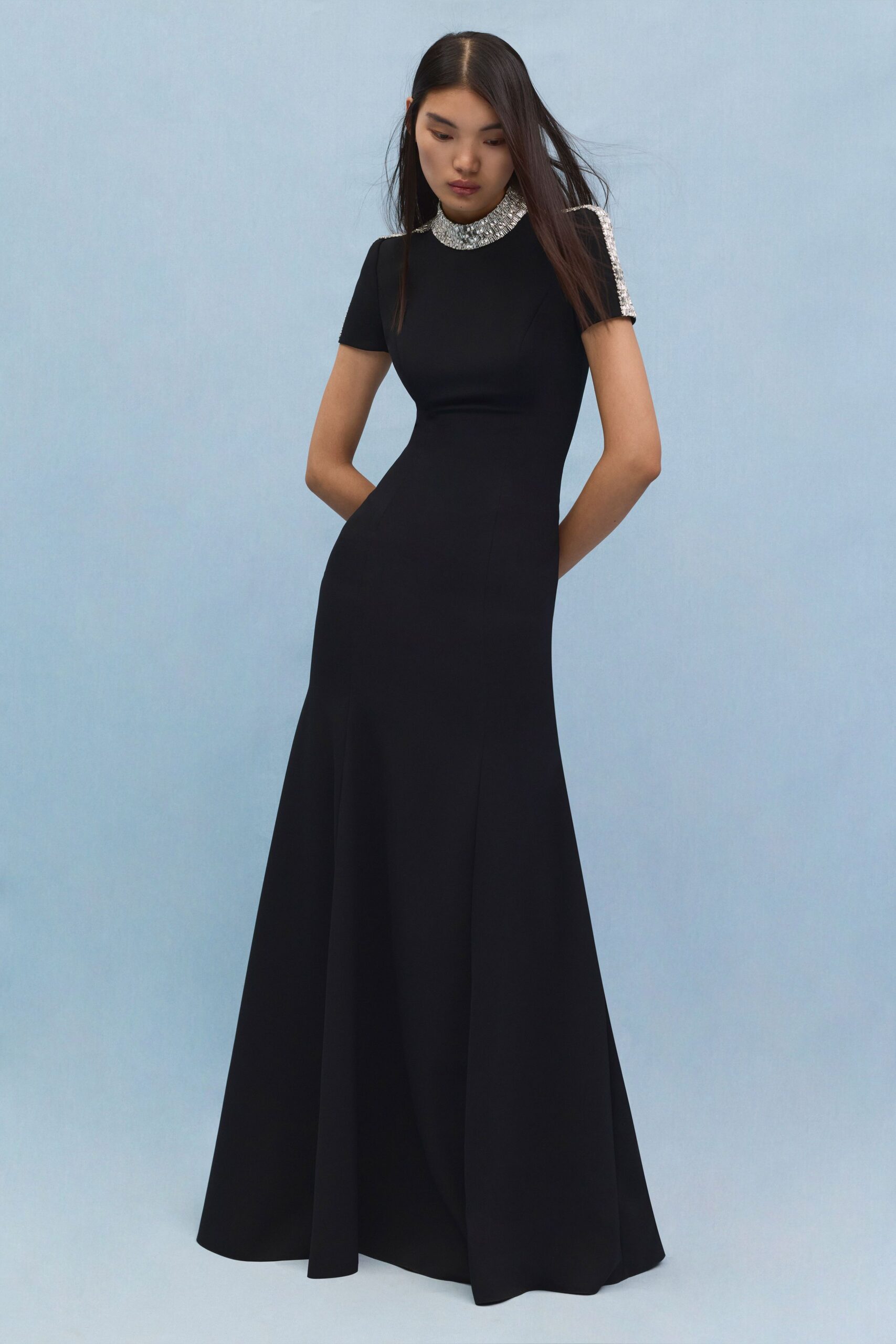 black fitted short-sleeve gown