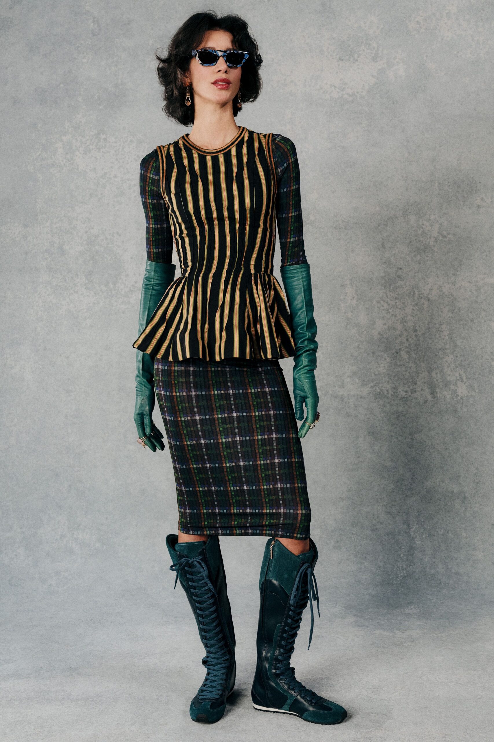 fitted black and gold top with pencil skirt