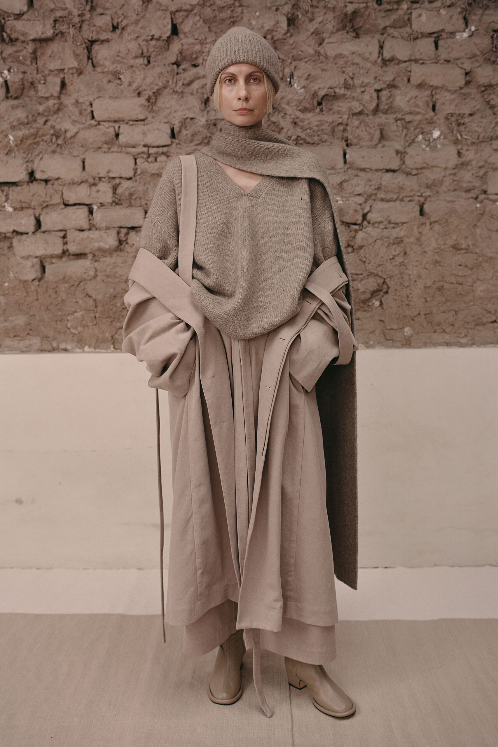 beige cotton long-sleeve oversized buttoned coat