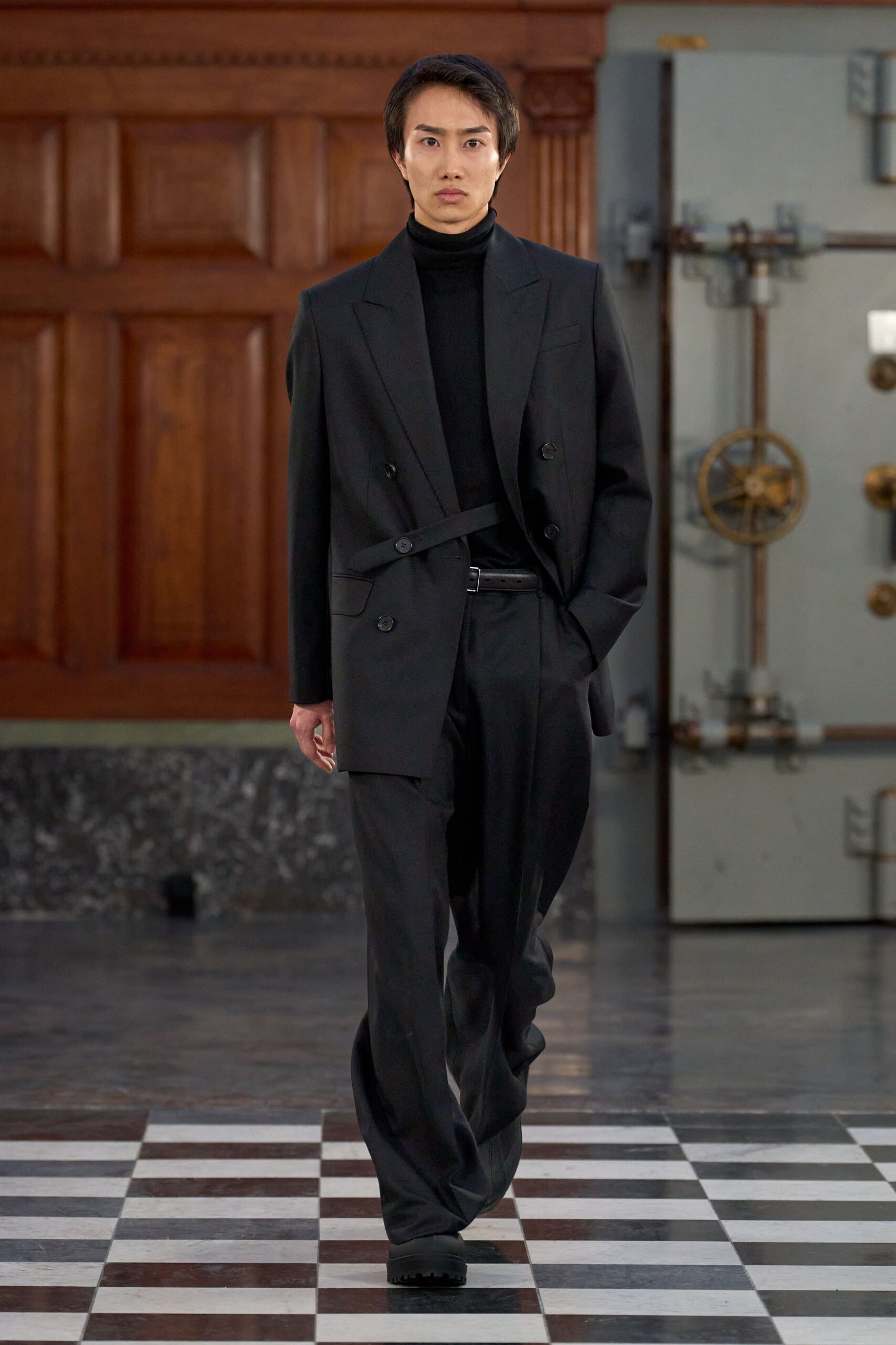black tailored suit with shoes