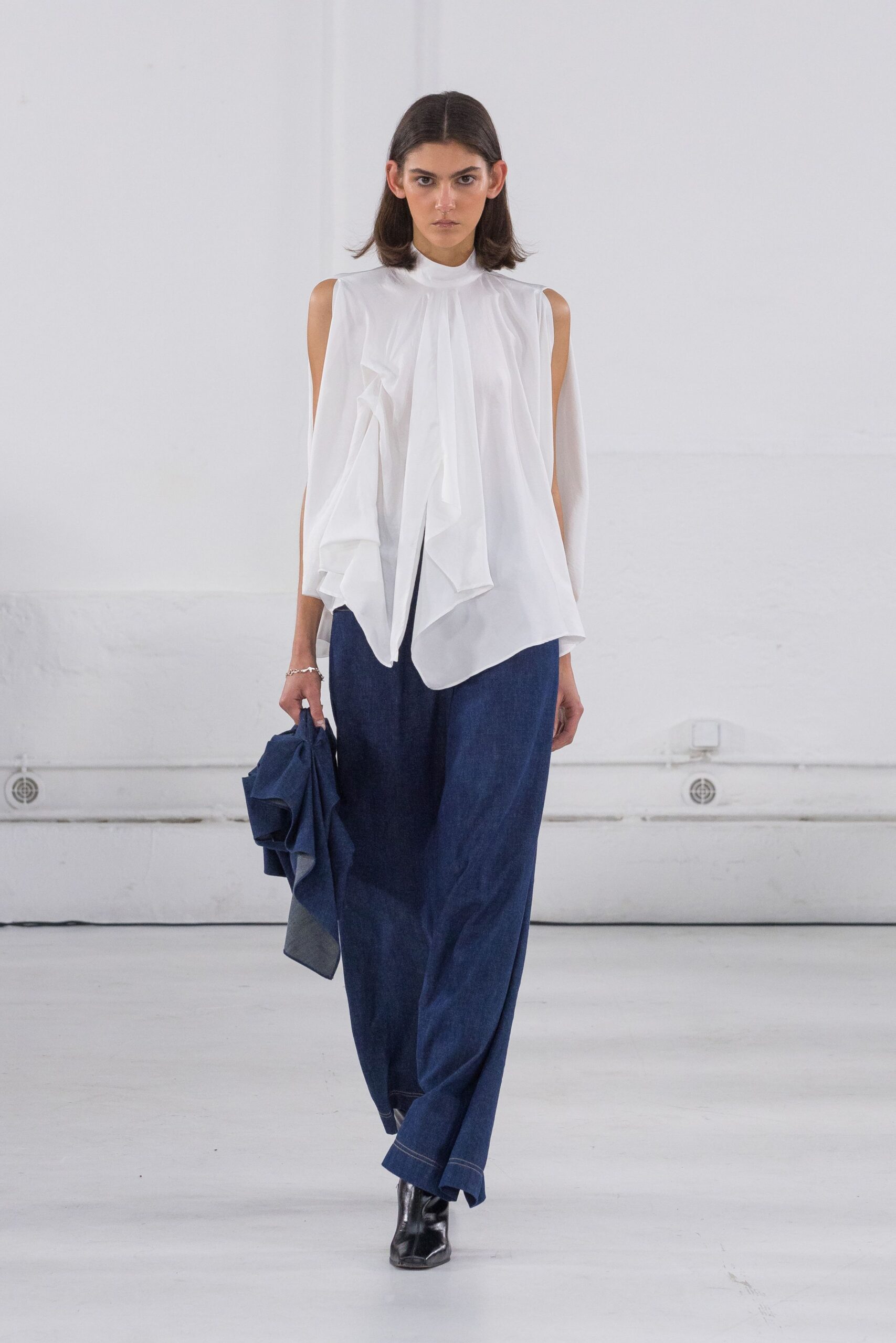white silk sleeveless collared relaxed draped top