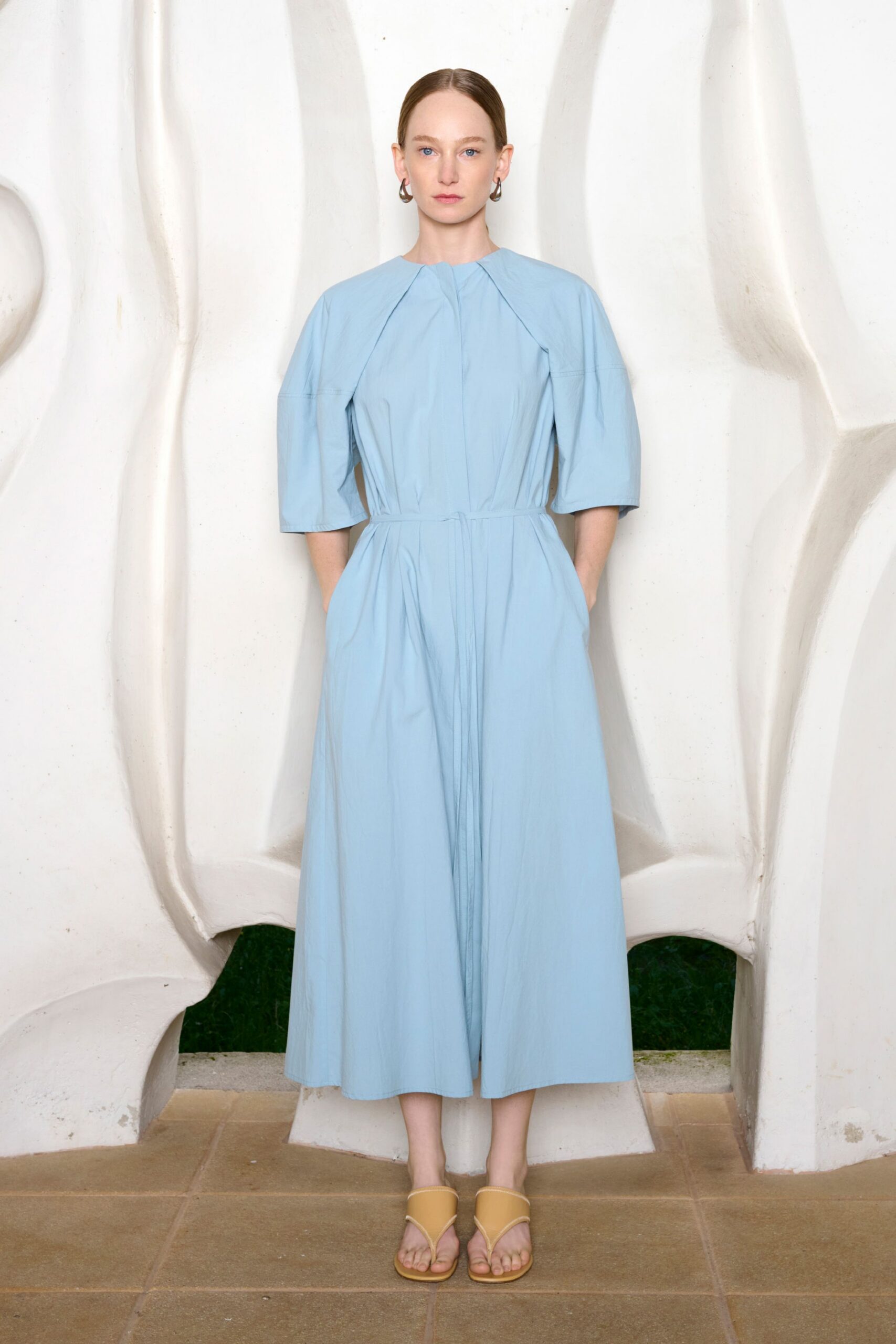 blue cotton midi dress with sandals