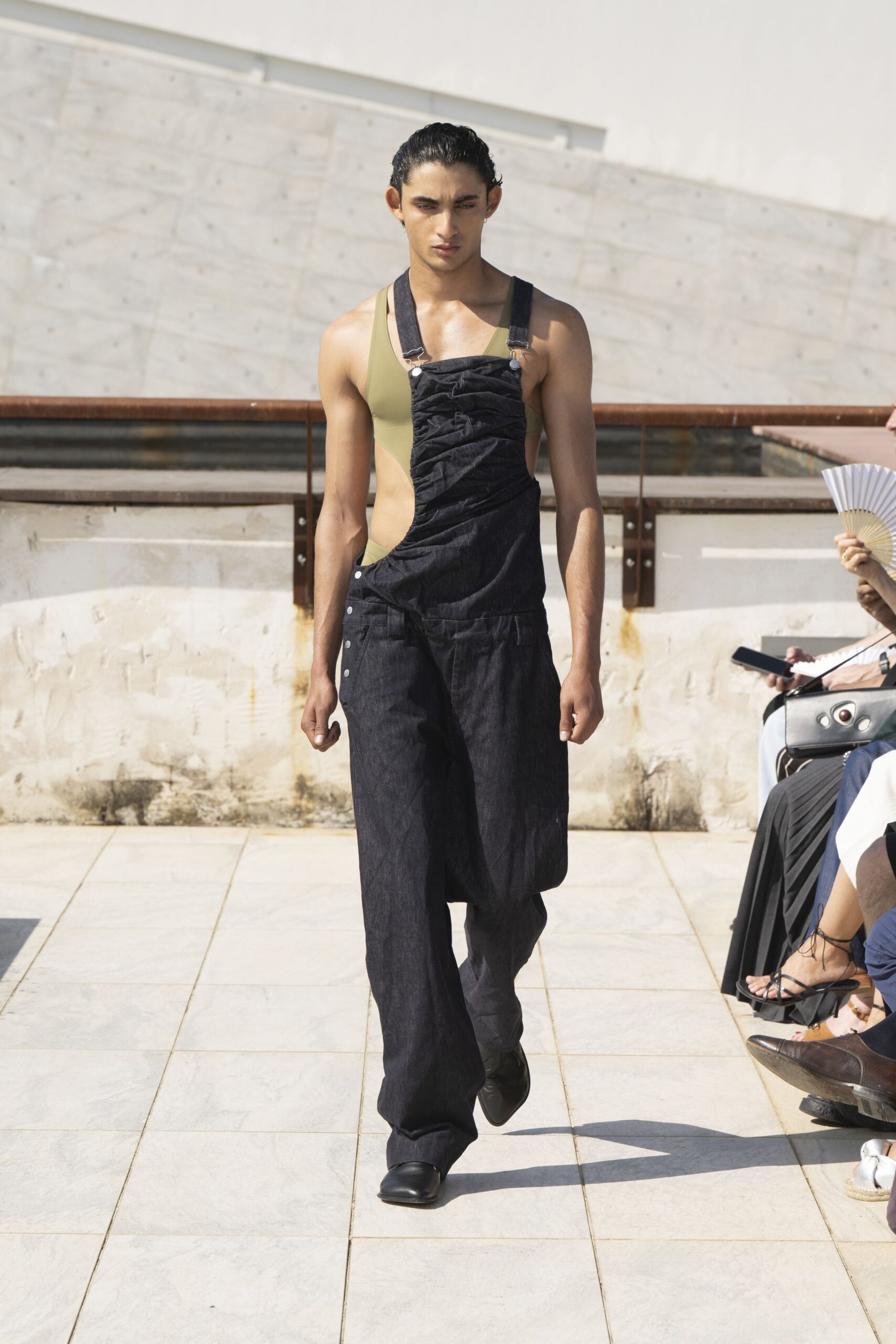black denim sleeveless collared relaxed zippered pockets overalls