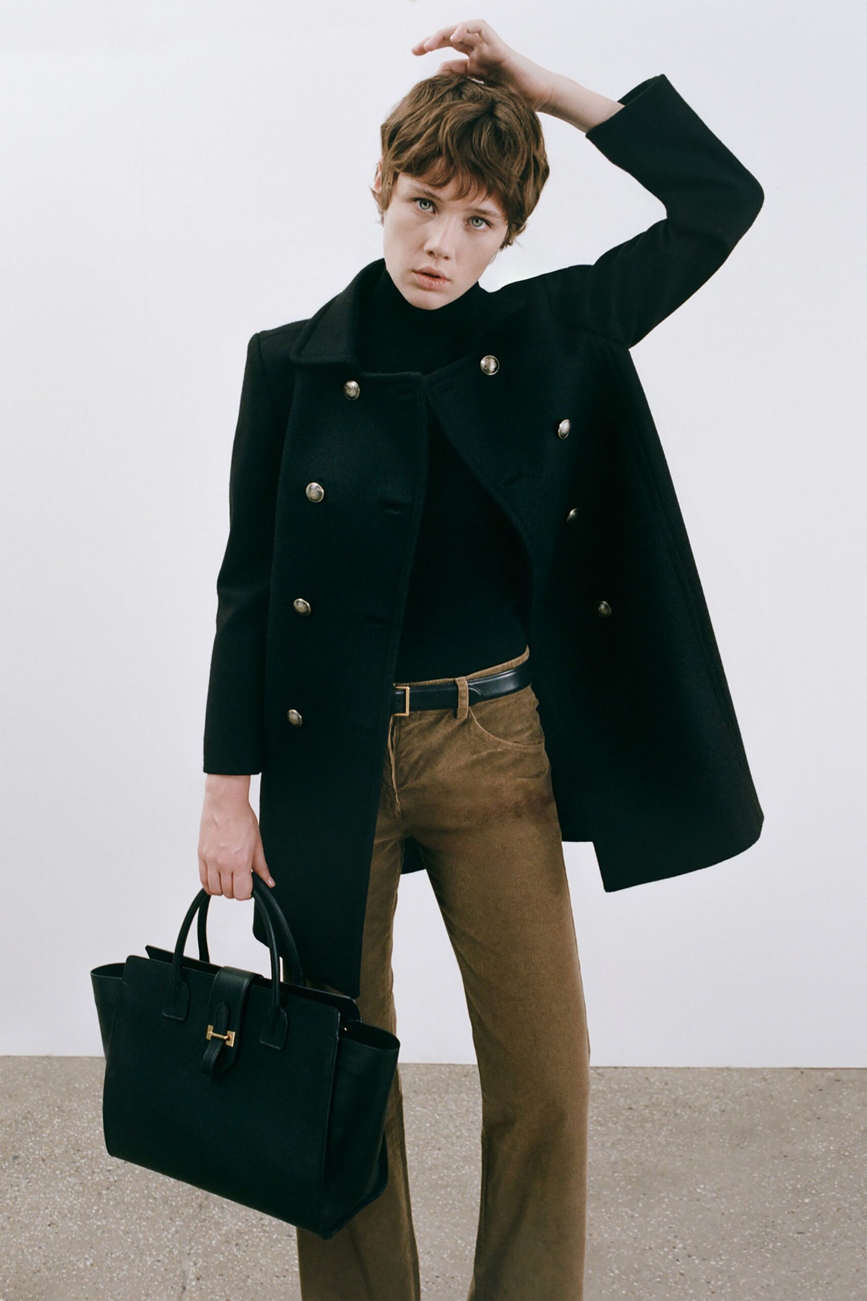 black wool long-sleeve collared structured coat
