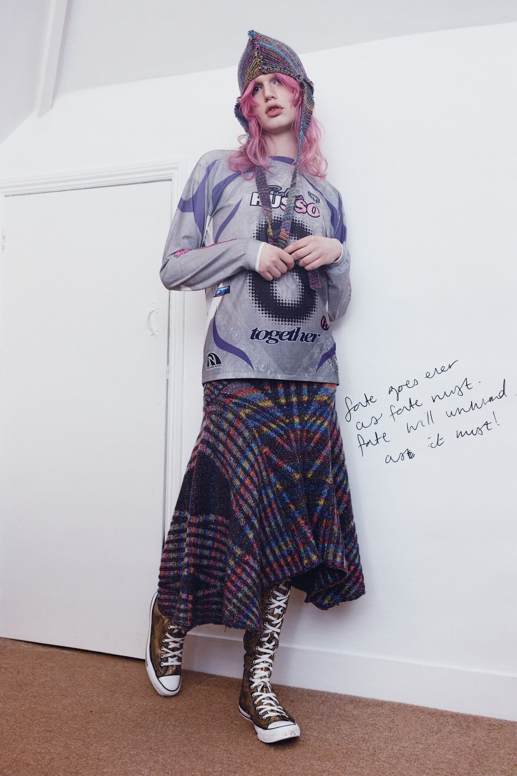 gray cotton long-sleeve collared relaxed printed top