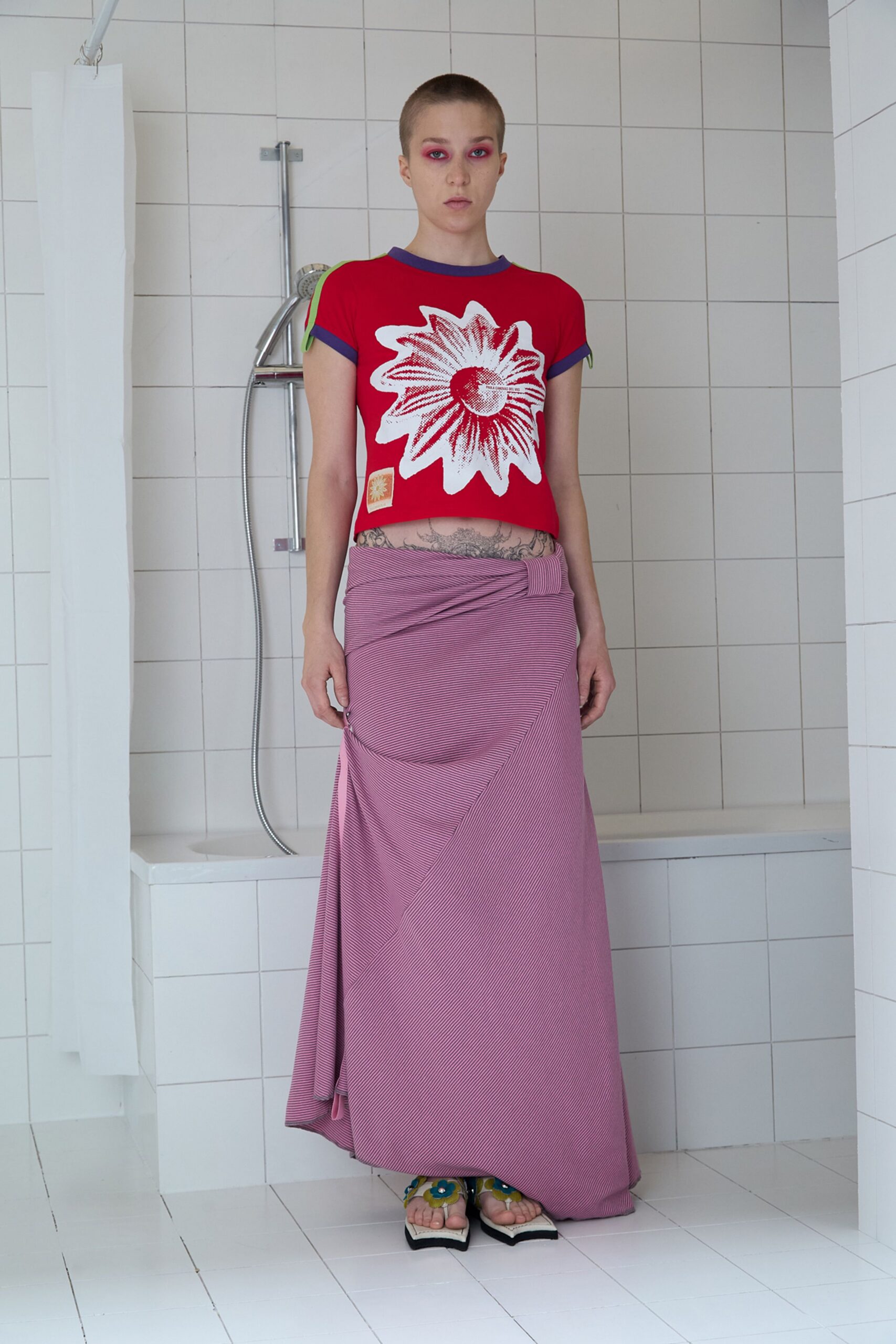 red cotton short-sleeve collared fitted printed top