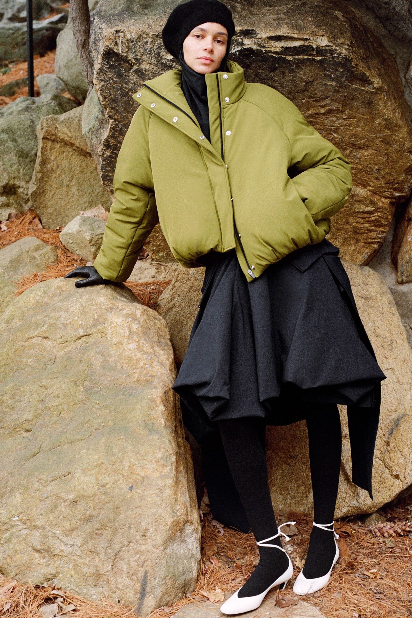 green jersey long-sleeve collared relaxed zippered jacket