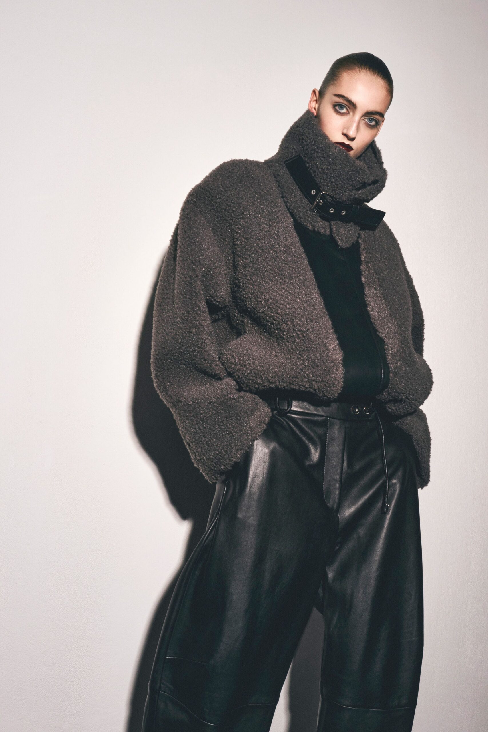 gray faux-fur long-sleeve collared oversized jacket