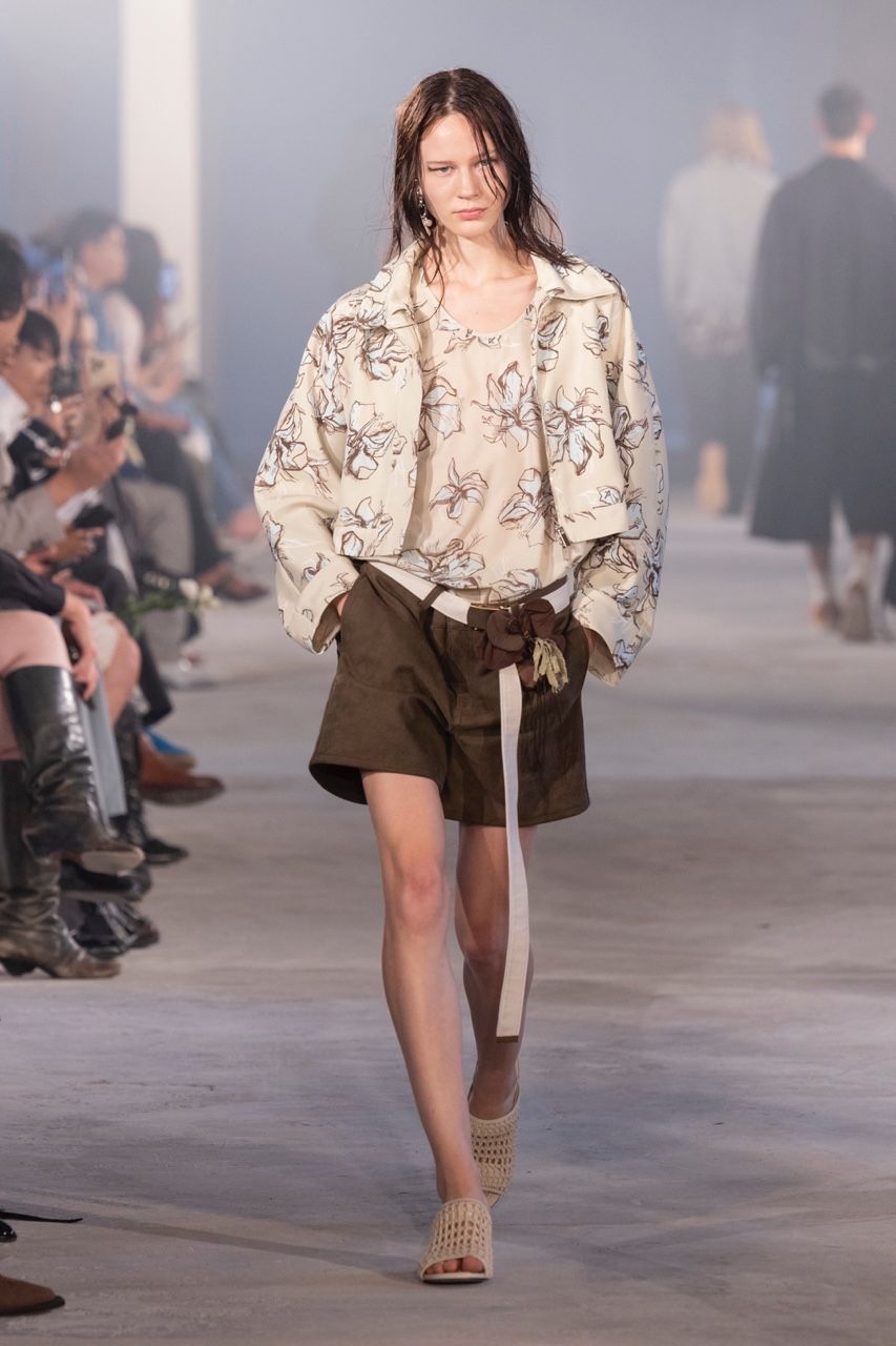white cotton long-sleeve relaxed printed jacket