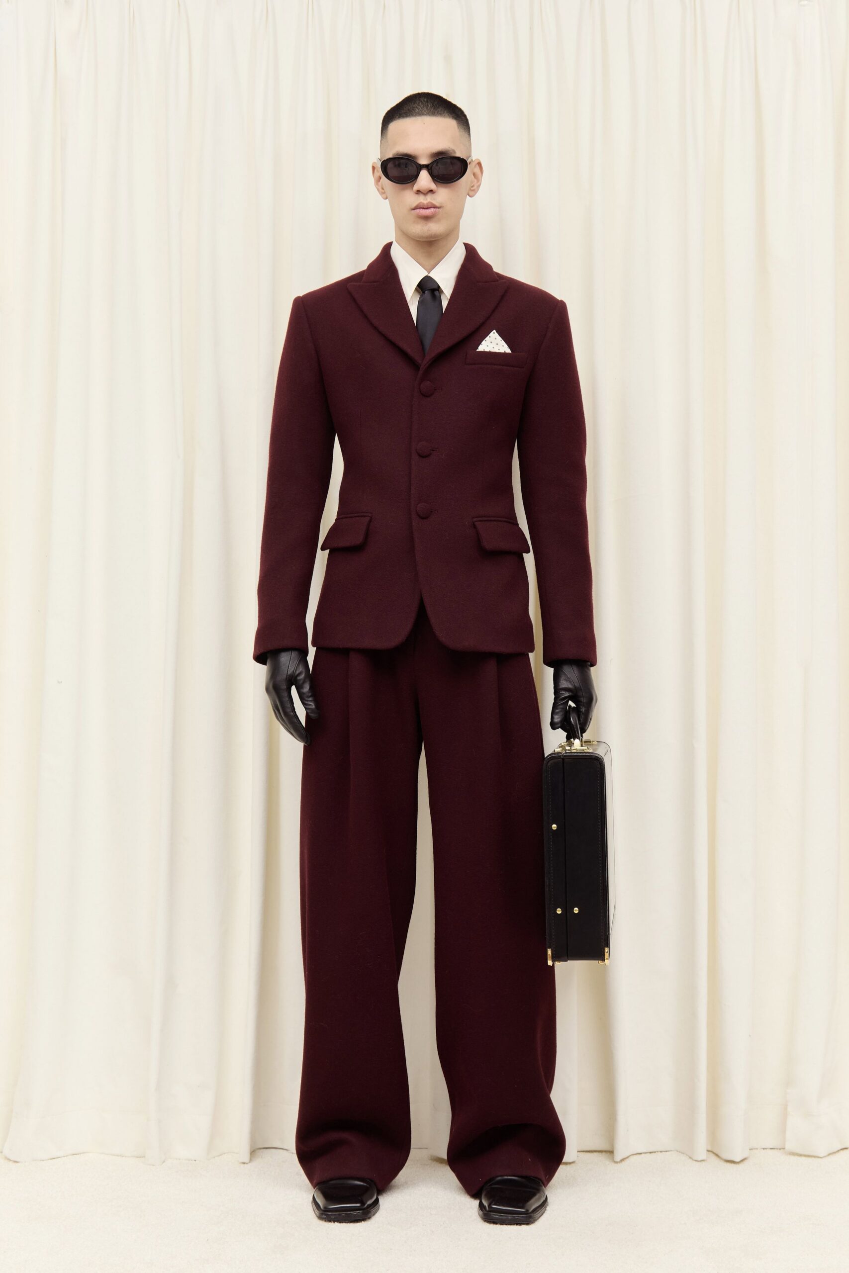 maroon wool long-sleeve collared tailored buttoned suit