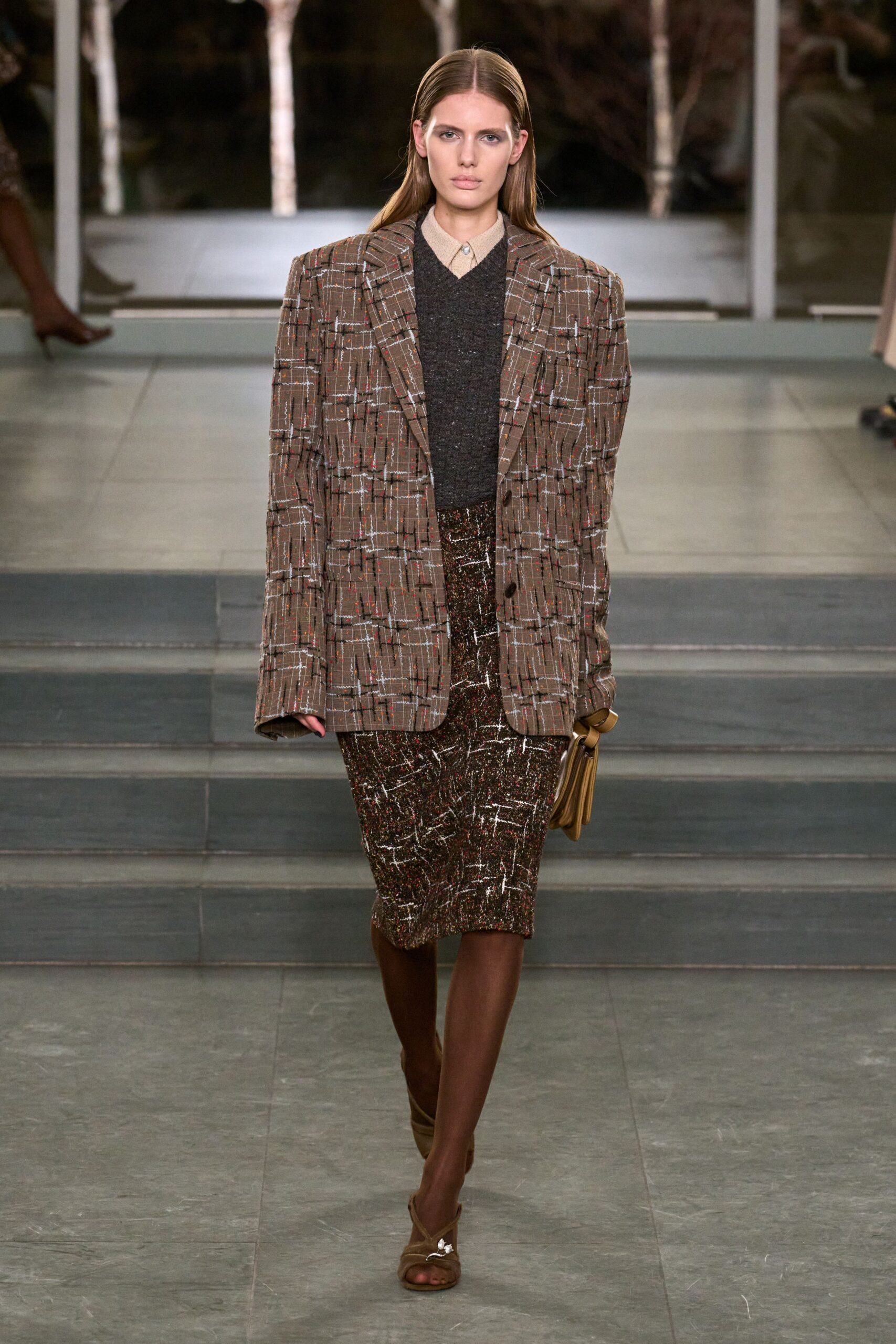 brown tweed long-sleeve collared oversized buttoned blazer