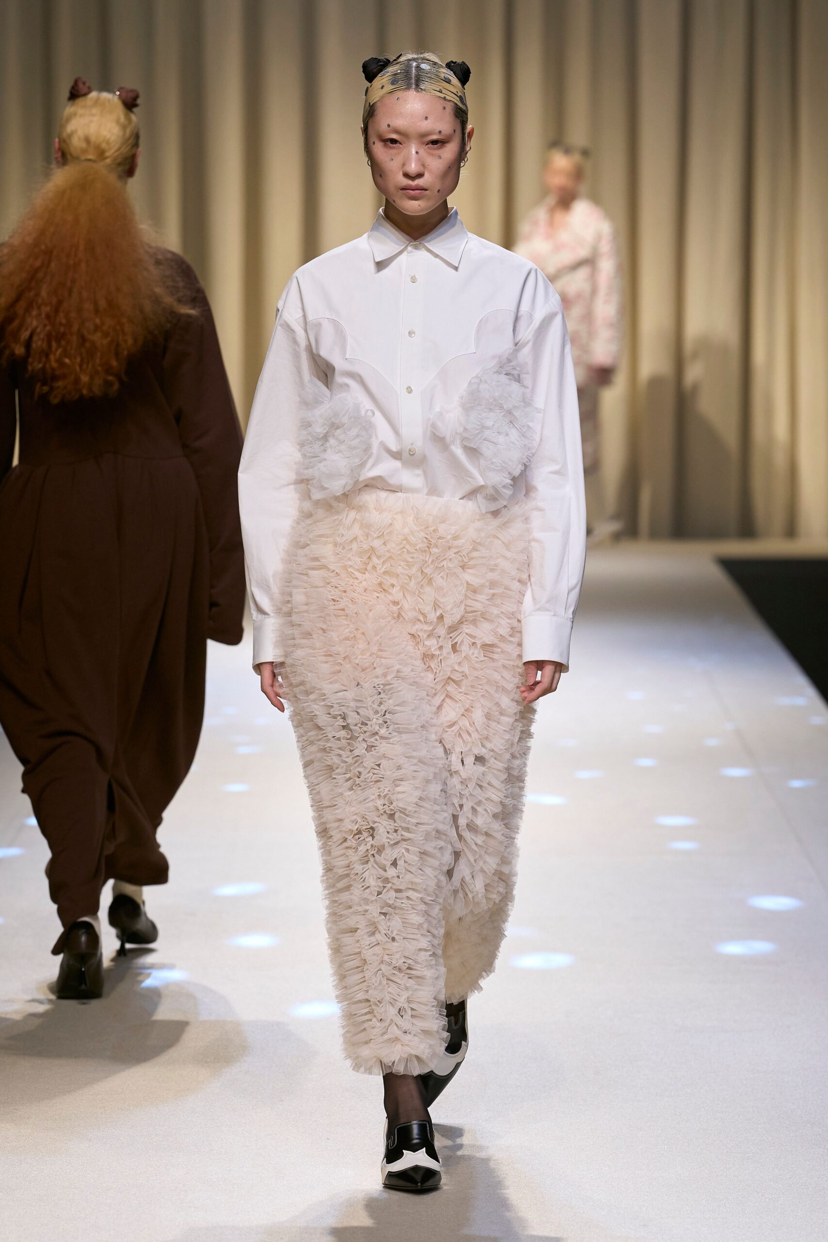beige faux-fur fitted ruffled midi skirt