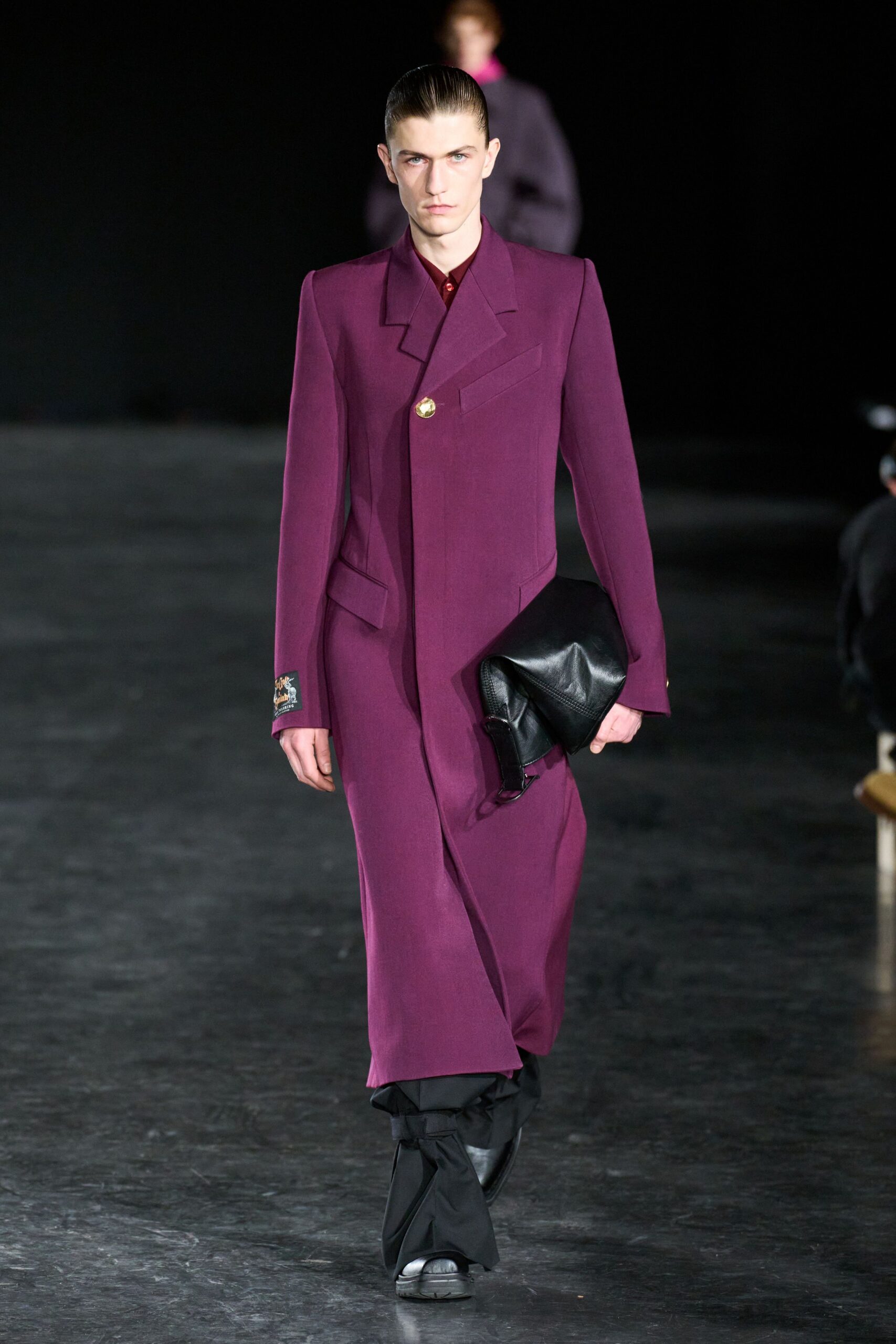 purple wool long-sleeve collared structured buttoned coat
