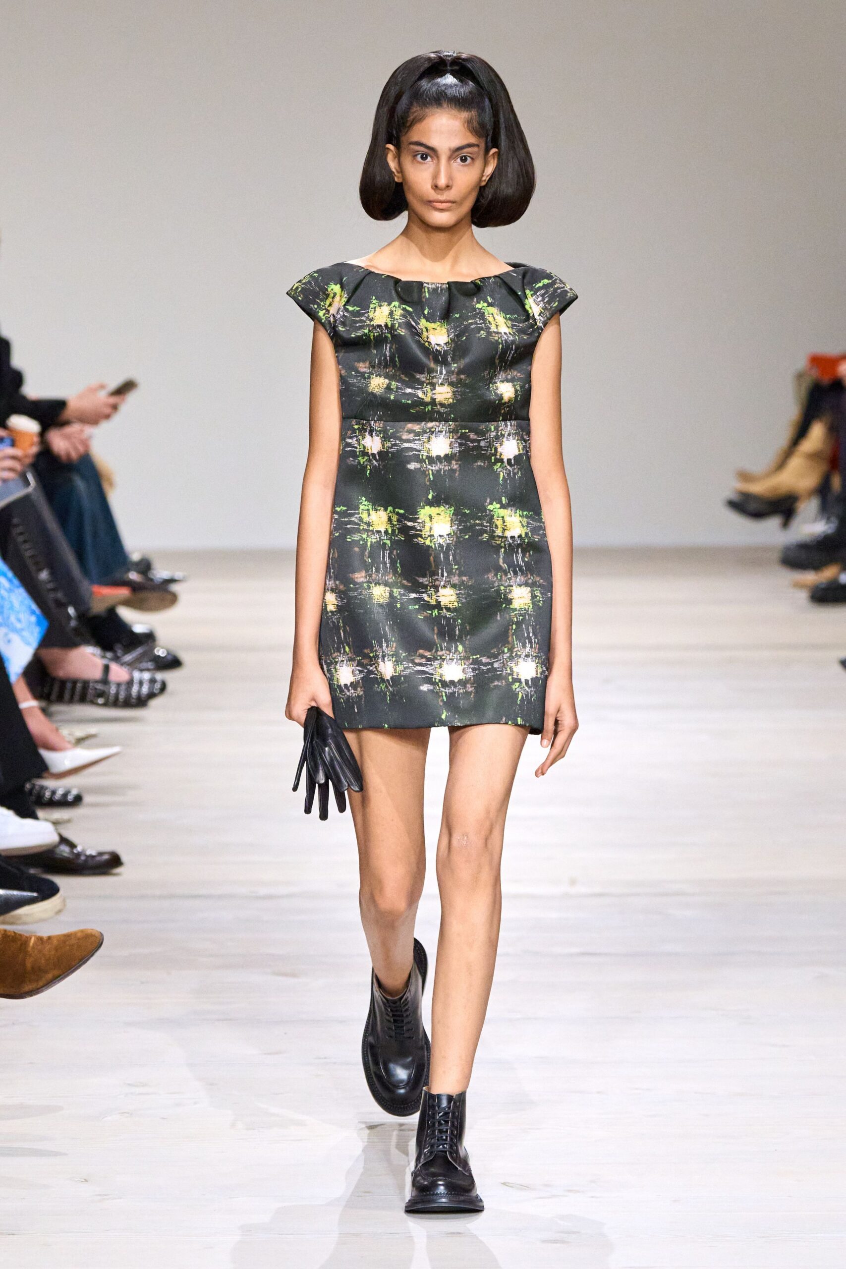 black cotton short-sleeve off-shoulder fitted printed mini mini-dress