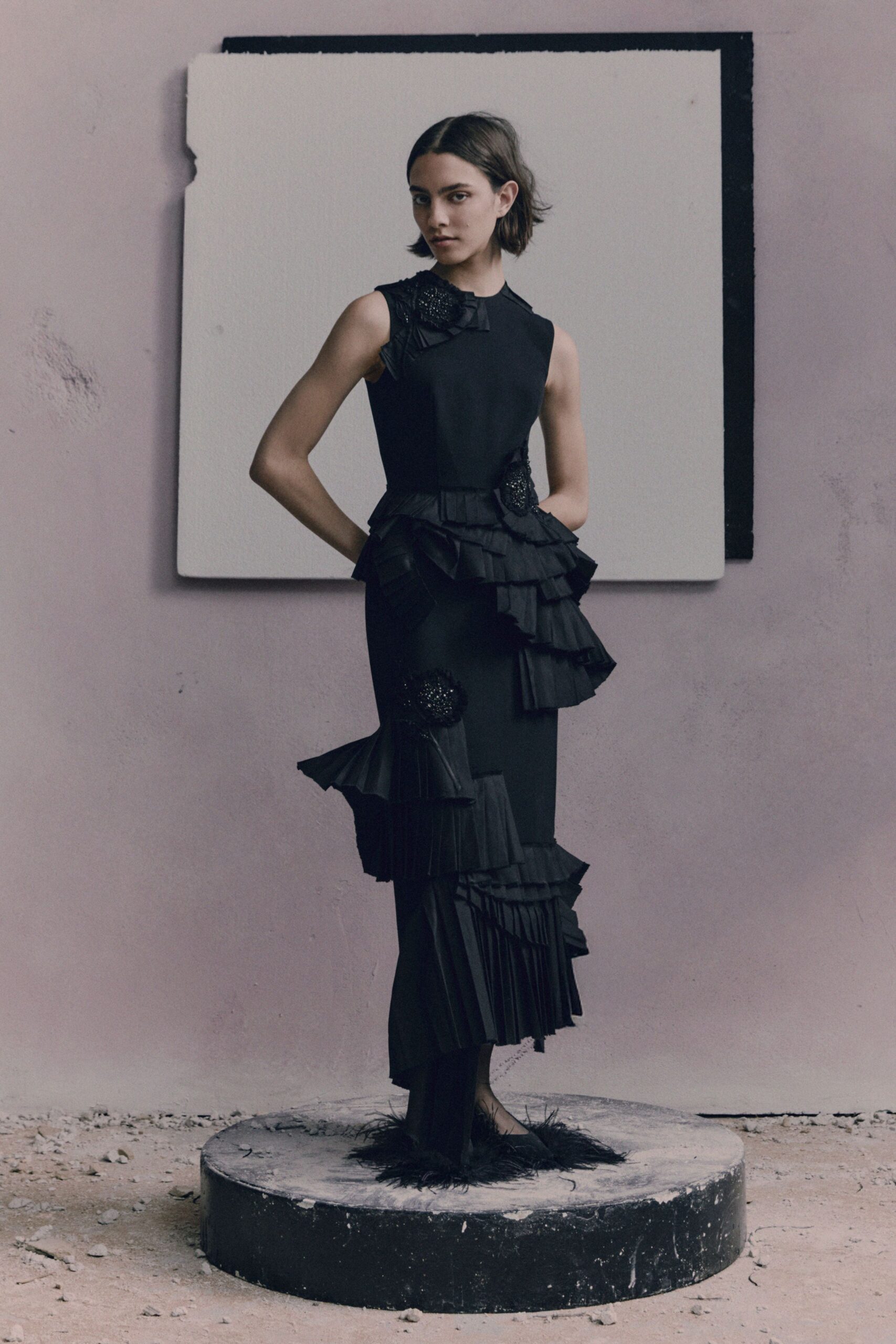 black pleated midi dress with shoes