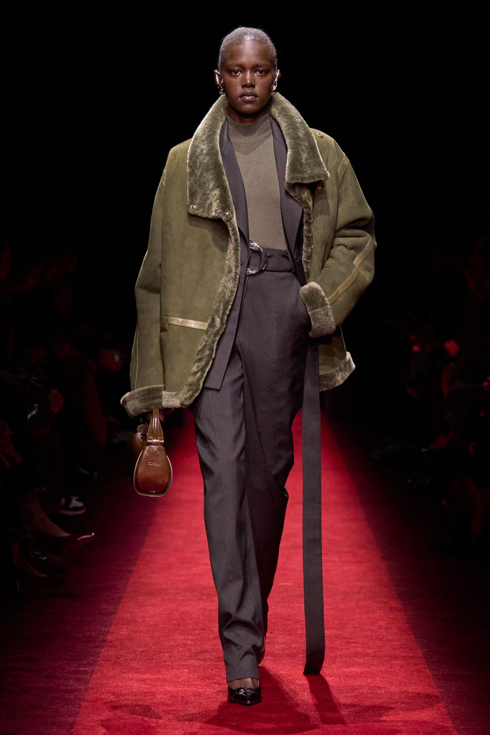 green wool long-sleeve collared oversized zippered coat