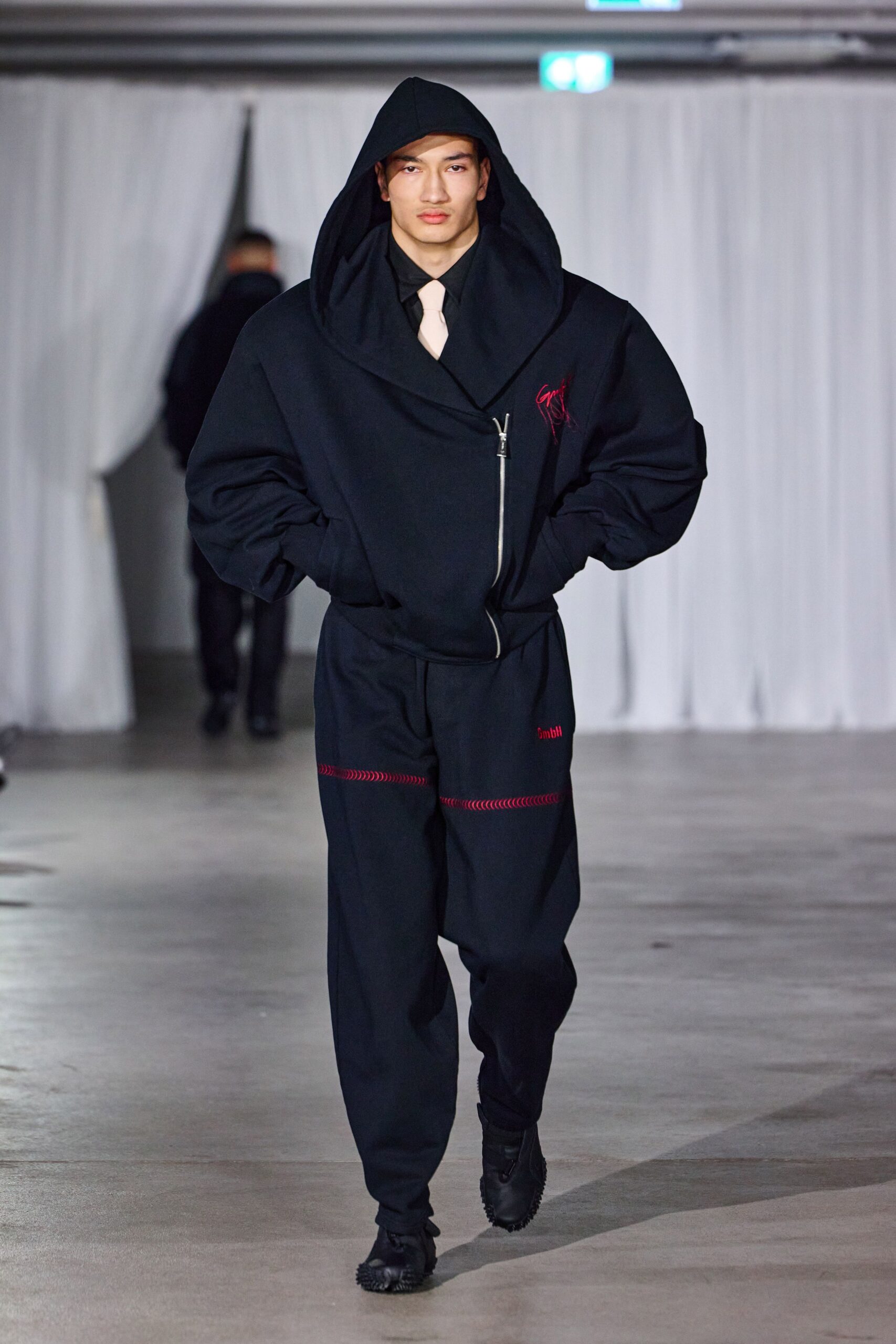 black oversized hoodie and pants
