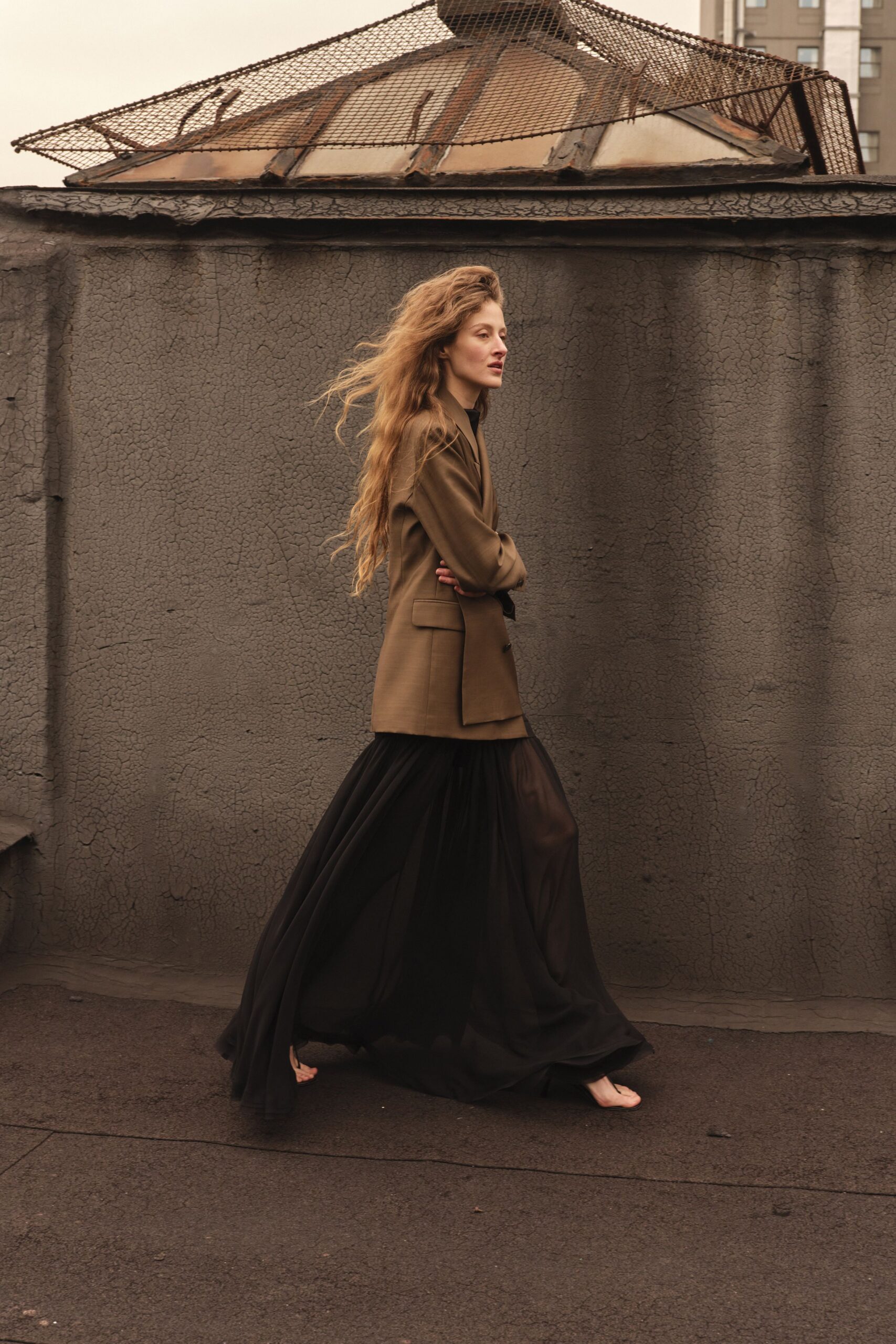 brown tailored blazer black layered skirt