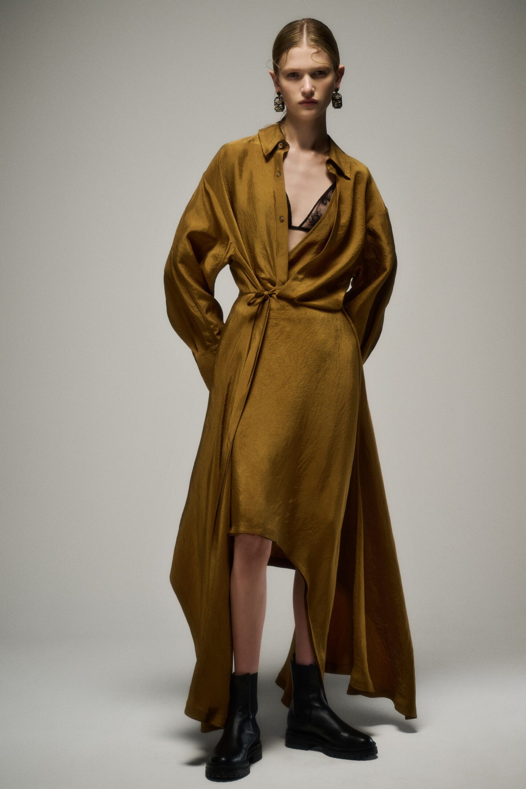 brown cotton long-sleeve collared relaxed belted midi shirt-dress