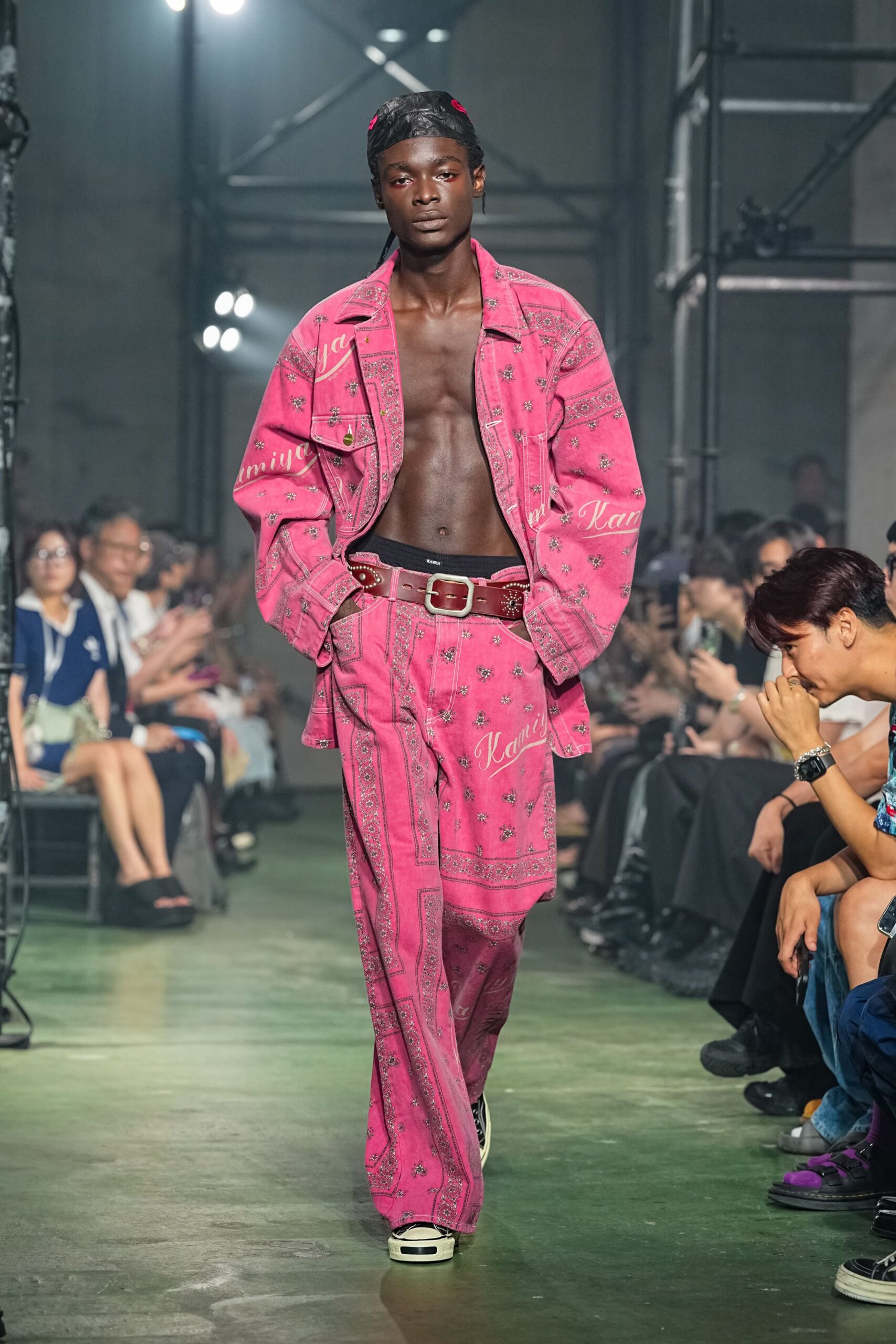 pink cotton long-sleeve collared relaxed printed shirt
