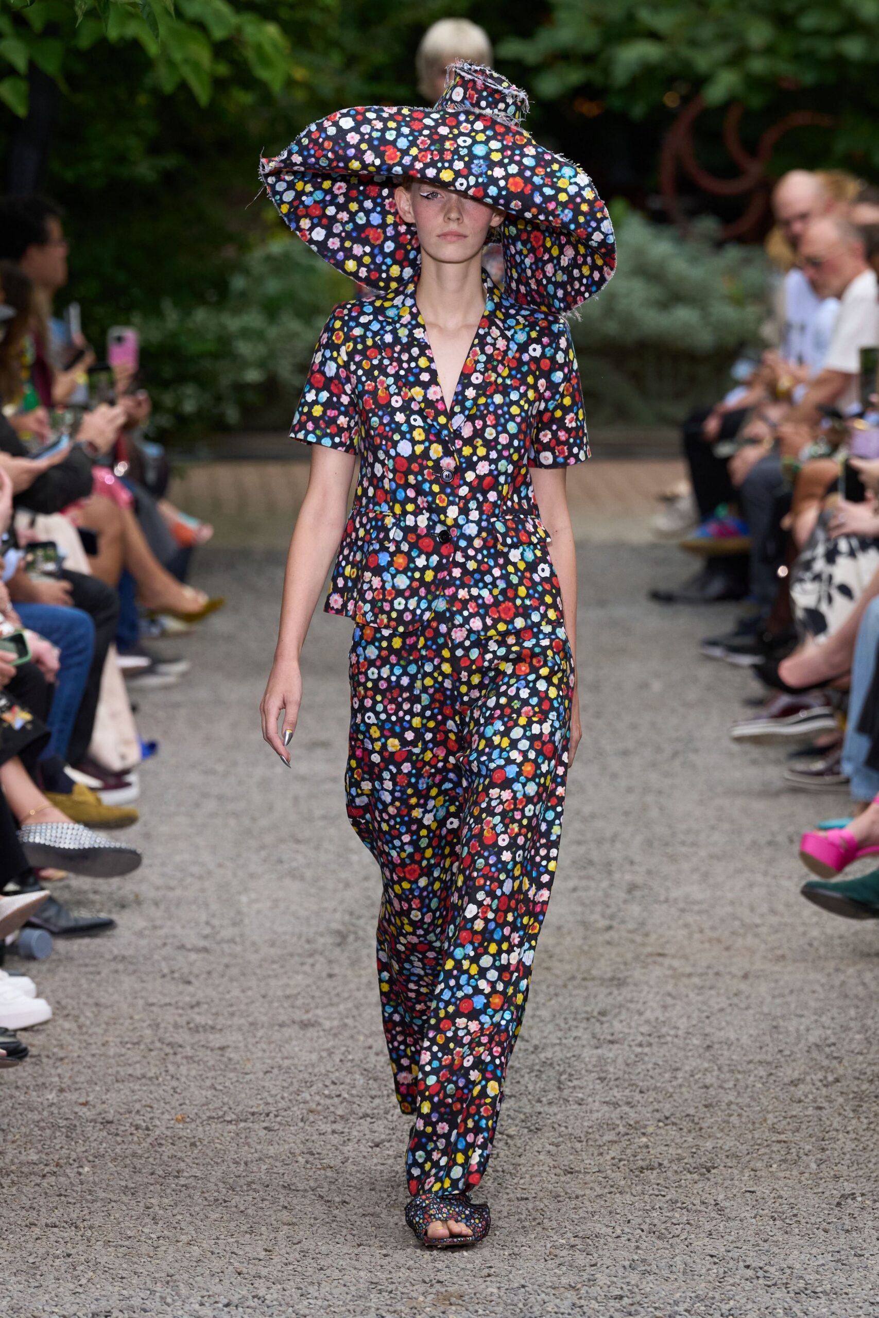 black cotton short-sleeve collared fitted printed jumpsuit