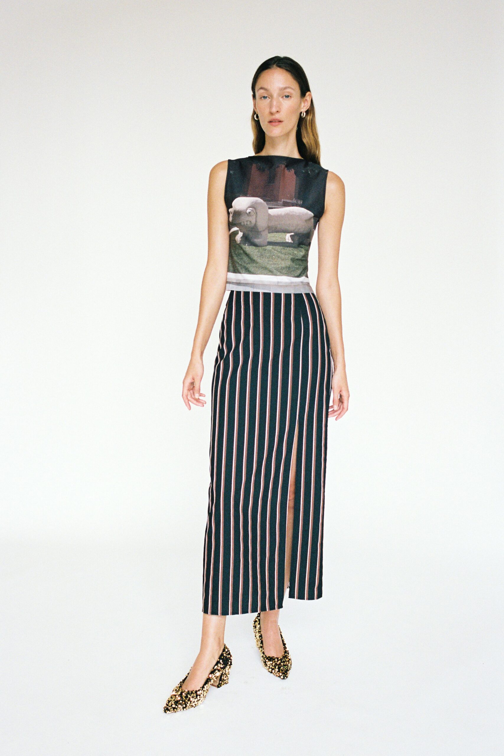 black silk sleeveless high-neck fitted printed top