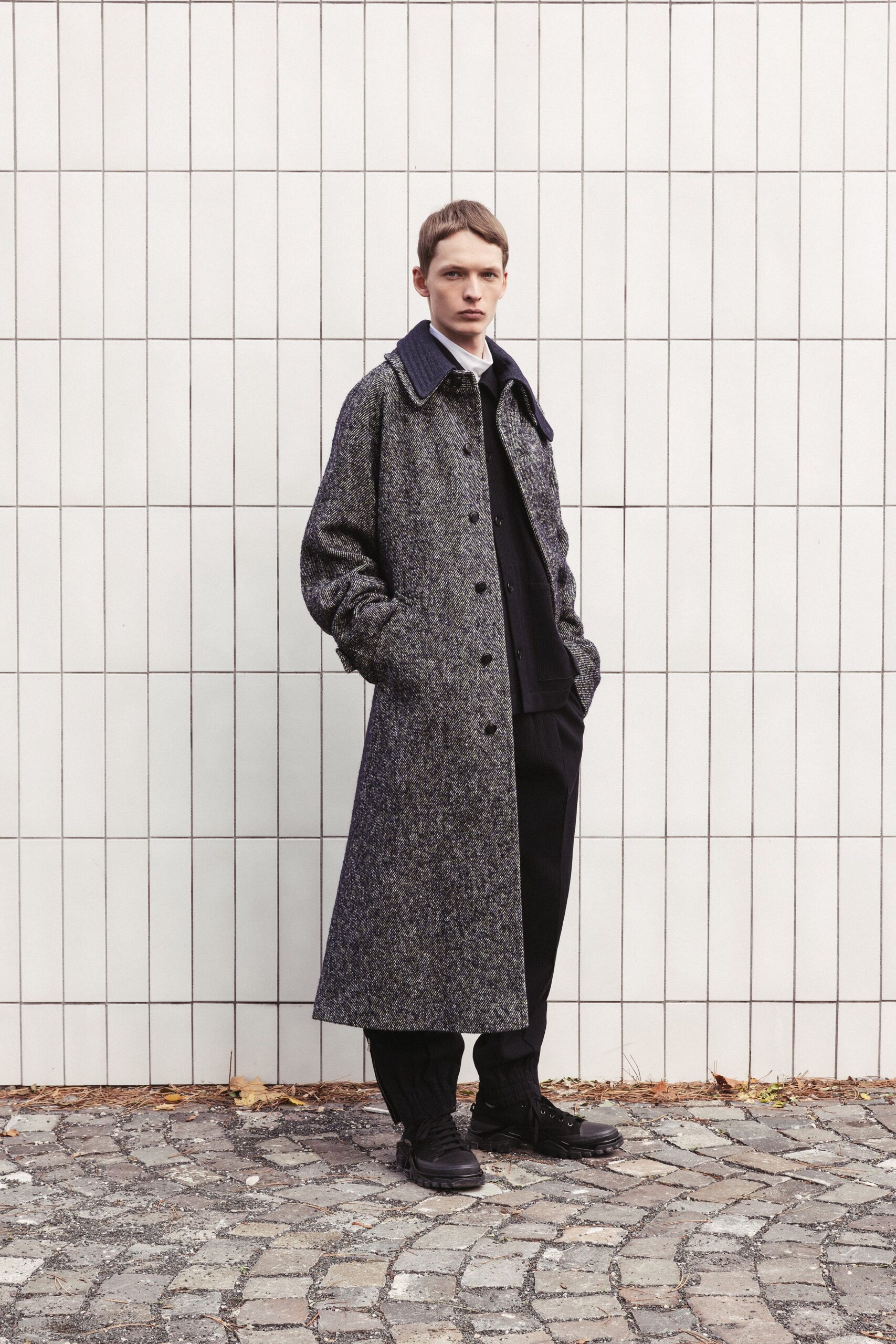 gray wool long-sleeve collared relaxed buttoned maxi coat