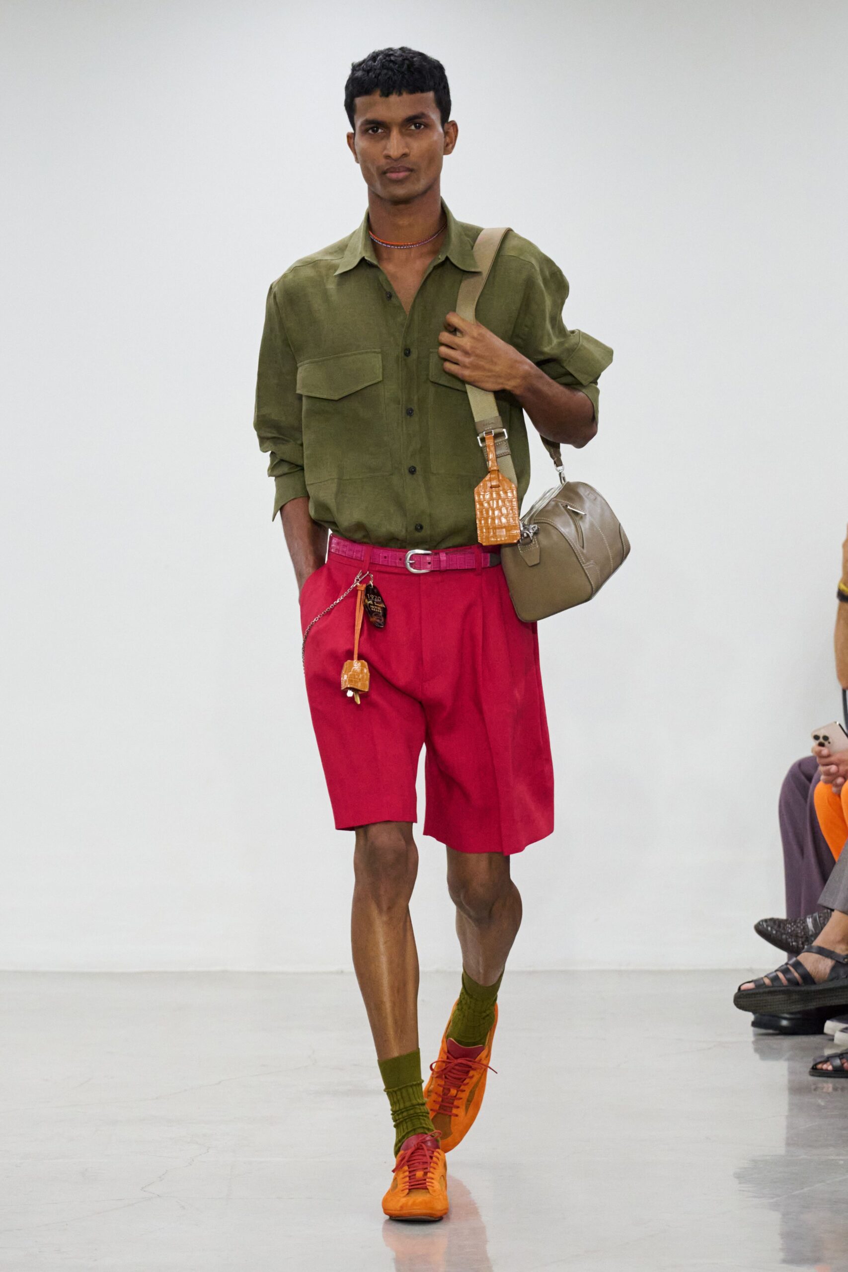 pink cotton fitted pleated short shorts