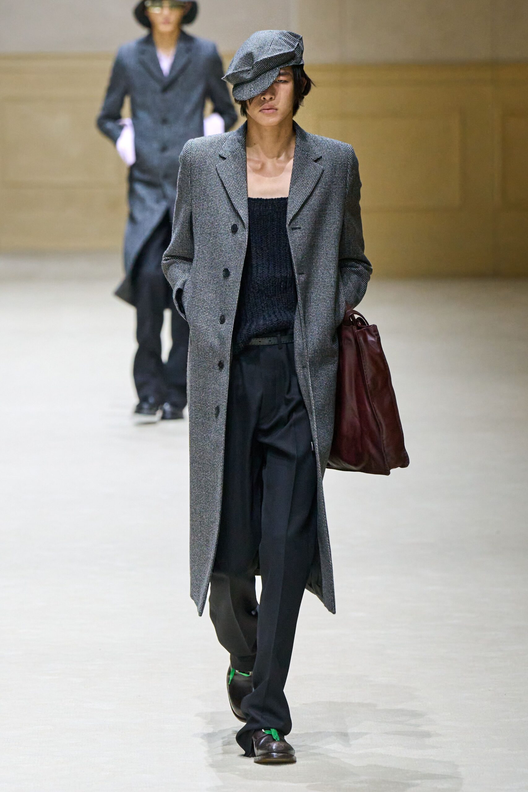 gray tweed long-sleeve collared structured buttoned coat