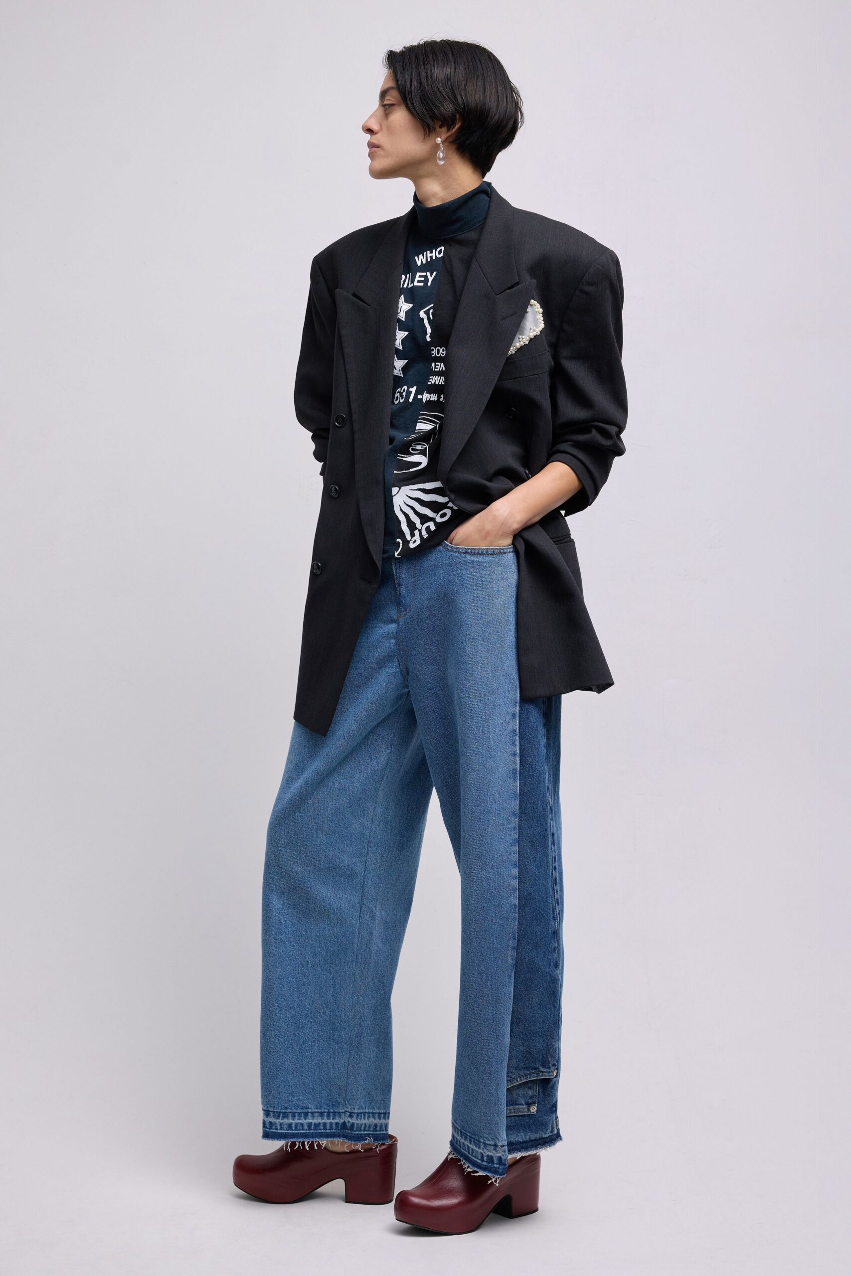 black blazer with relaxed t-shirt