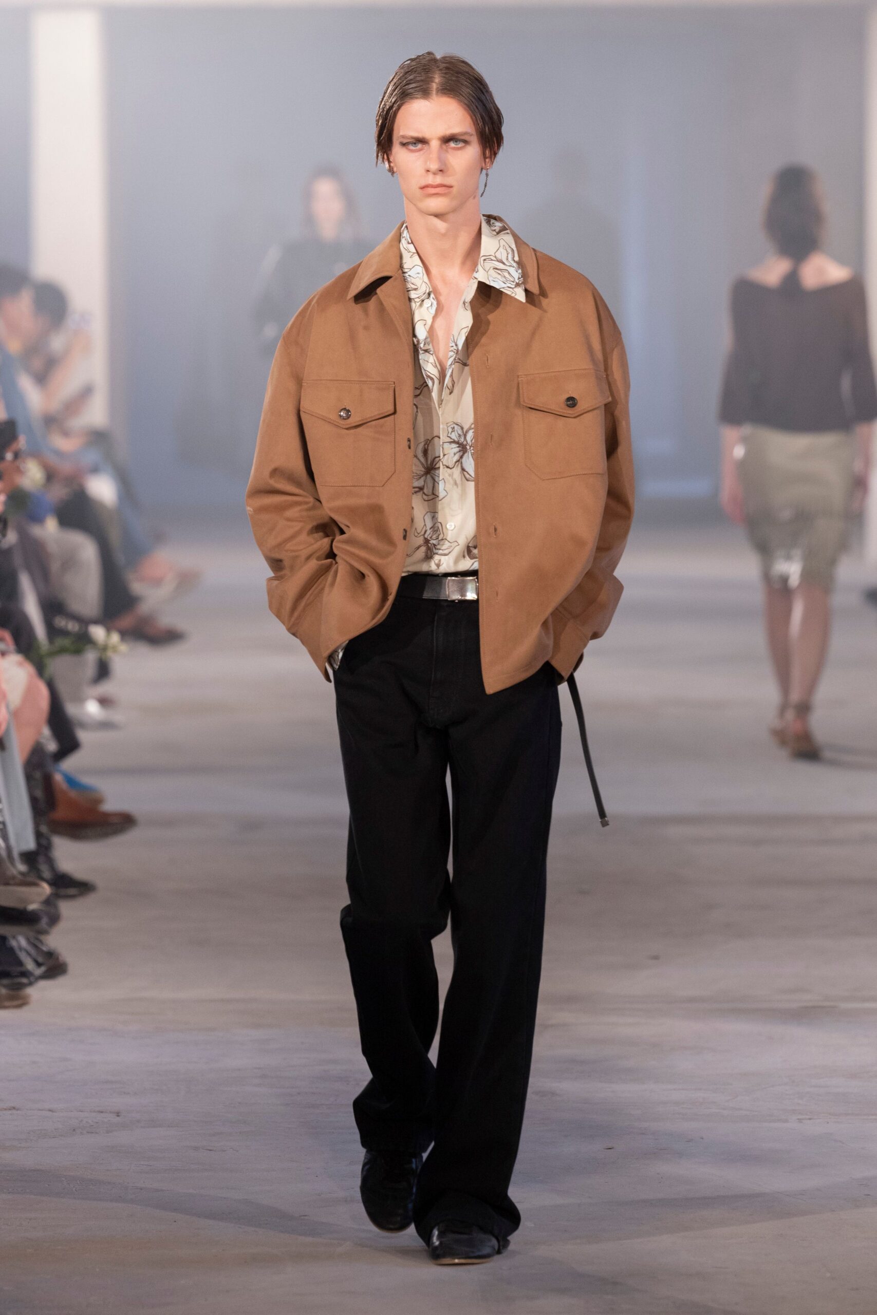 brown suede long-sleeve collared relaxed buttoned jacket
