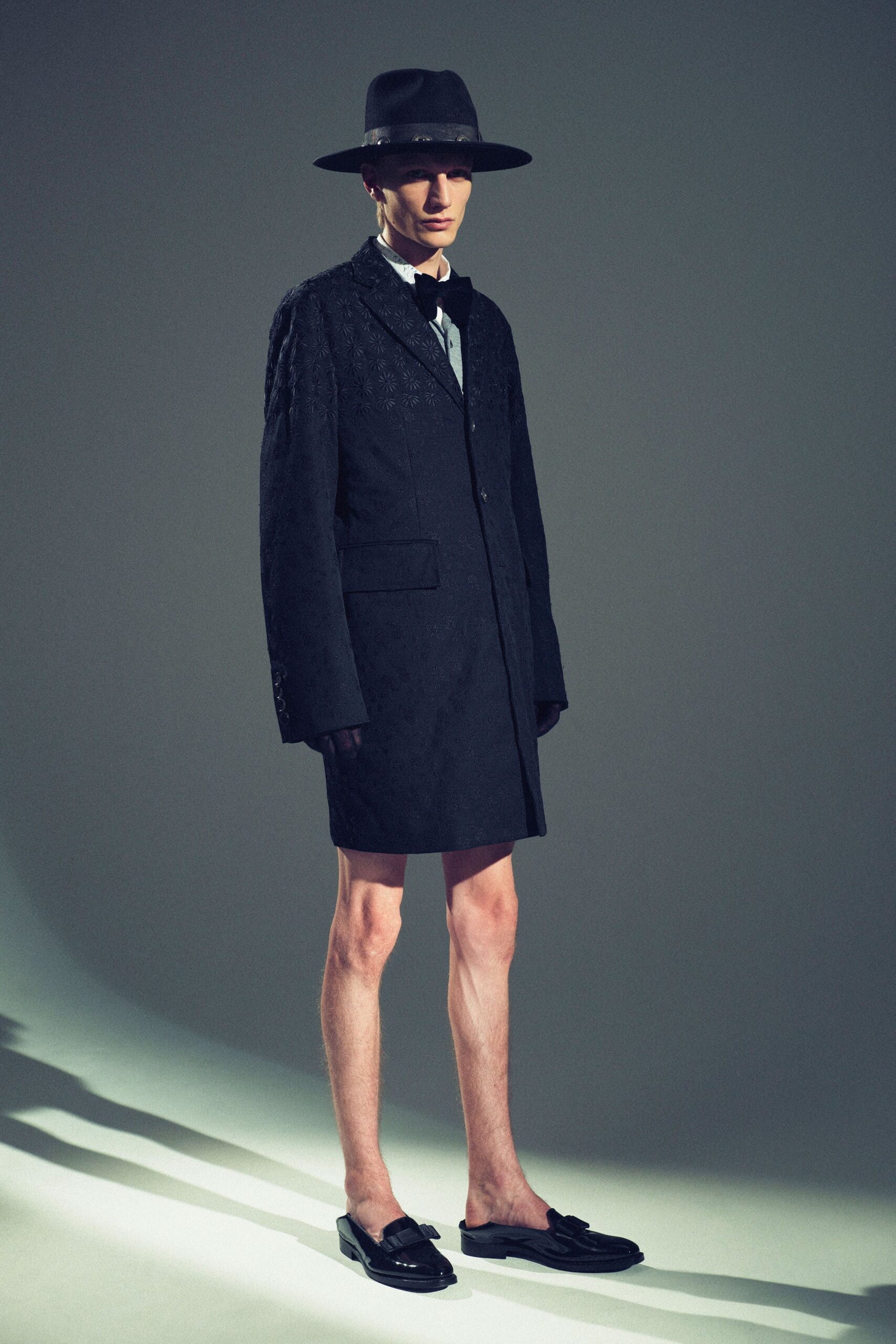 black silk long-sleeve collared structured embroidered coat