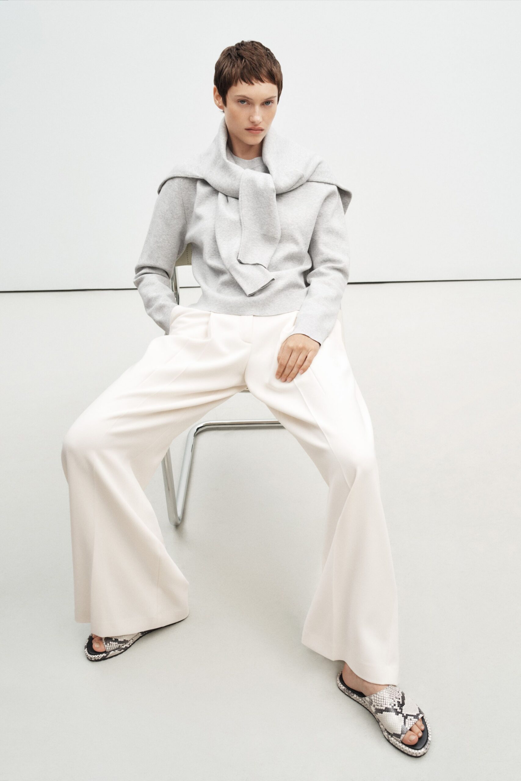 white cotton fitted wide-leg pants