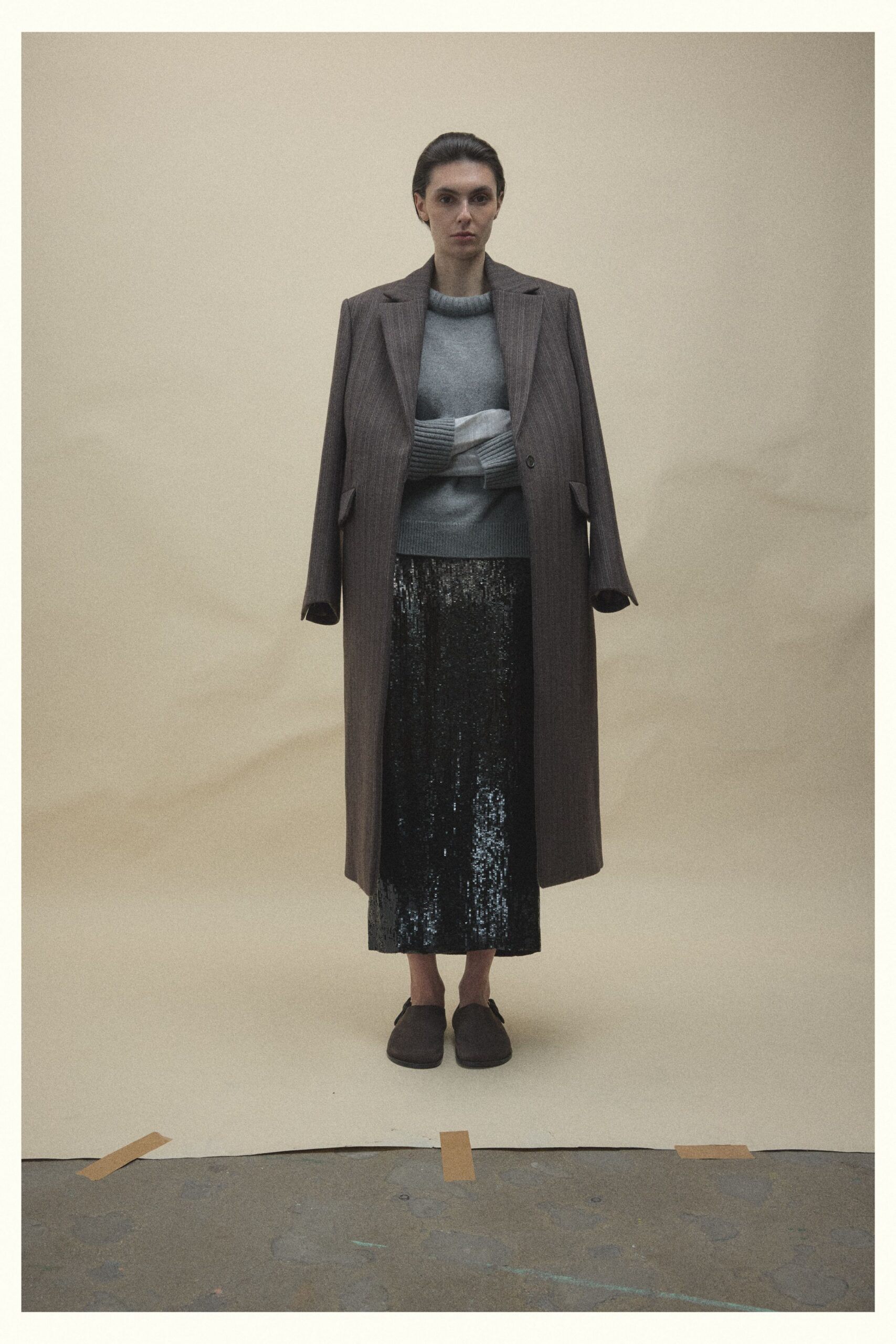 brown wool long-sleeve collared oversized buttoned coat