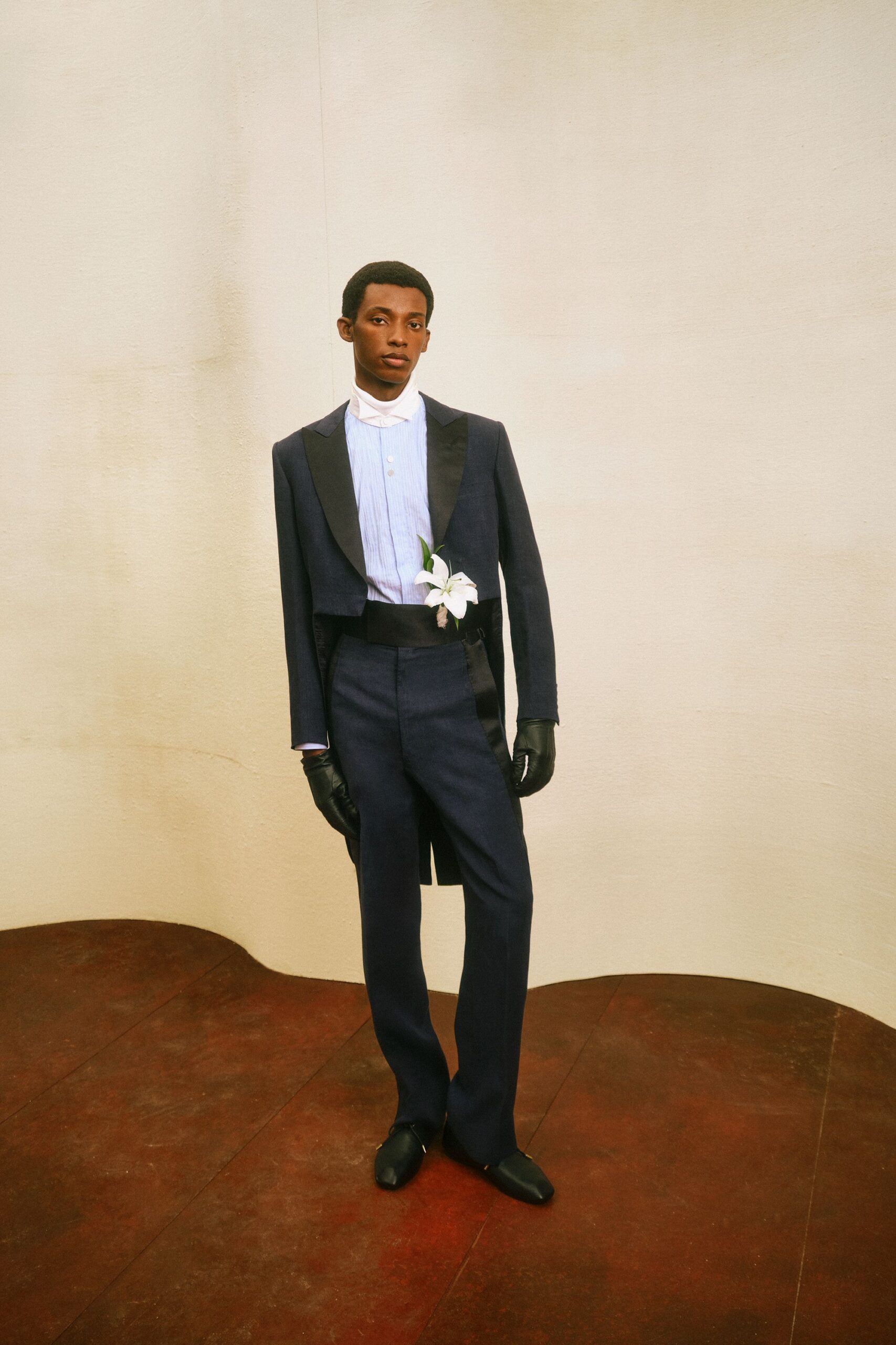 blue wool long-sleeve collared tailored buttoned suit