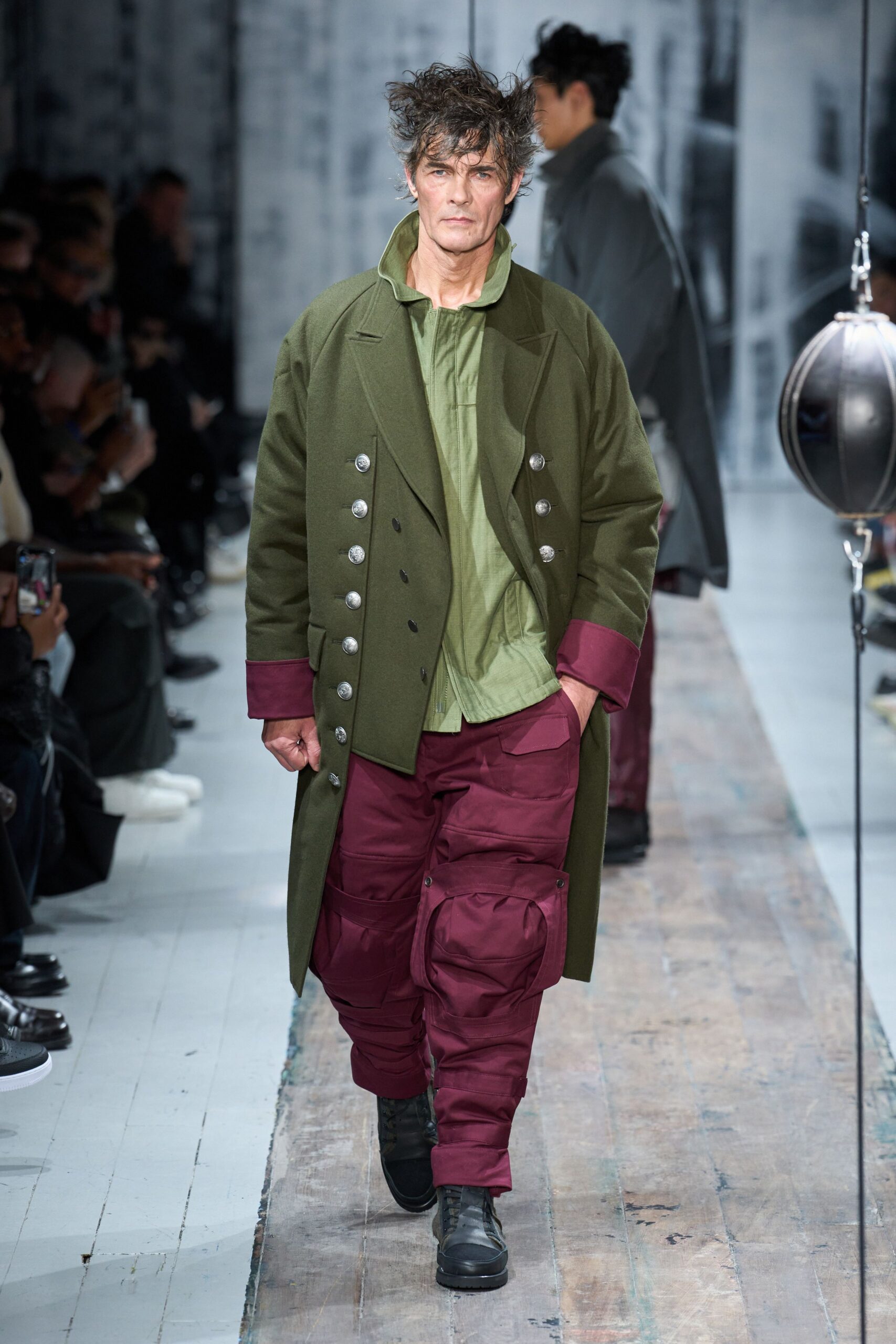 green cotton long-sleeve collared relaxed coat