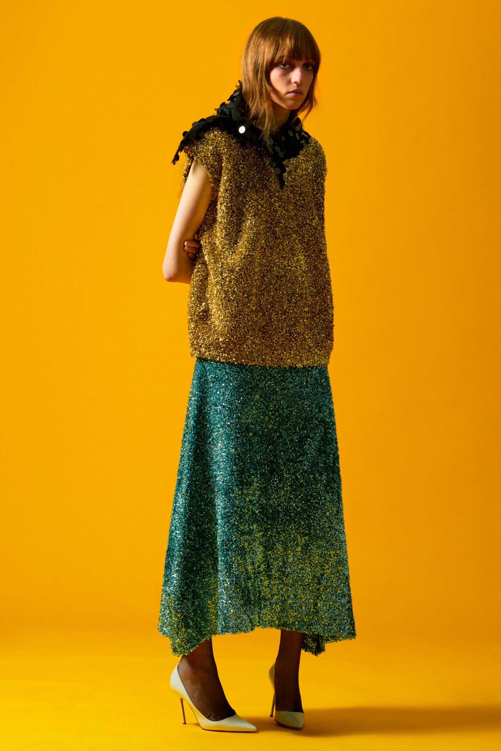 gold sequin sleeveless relaxed shiny top