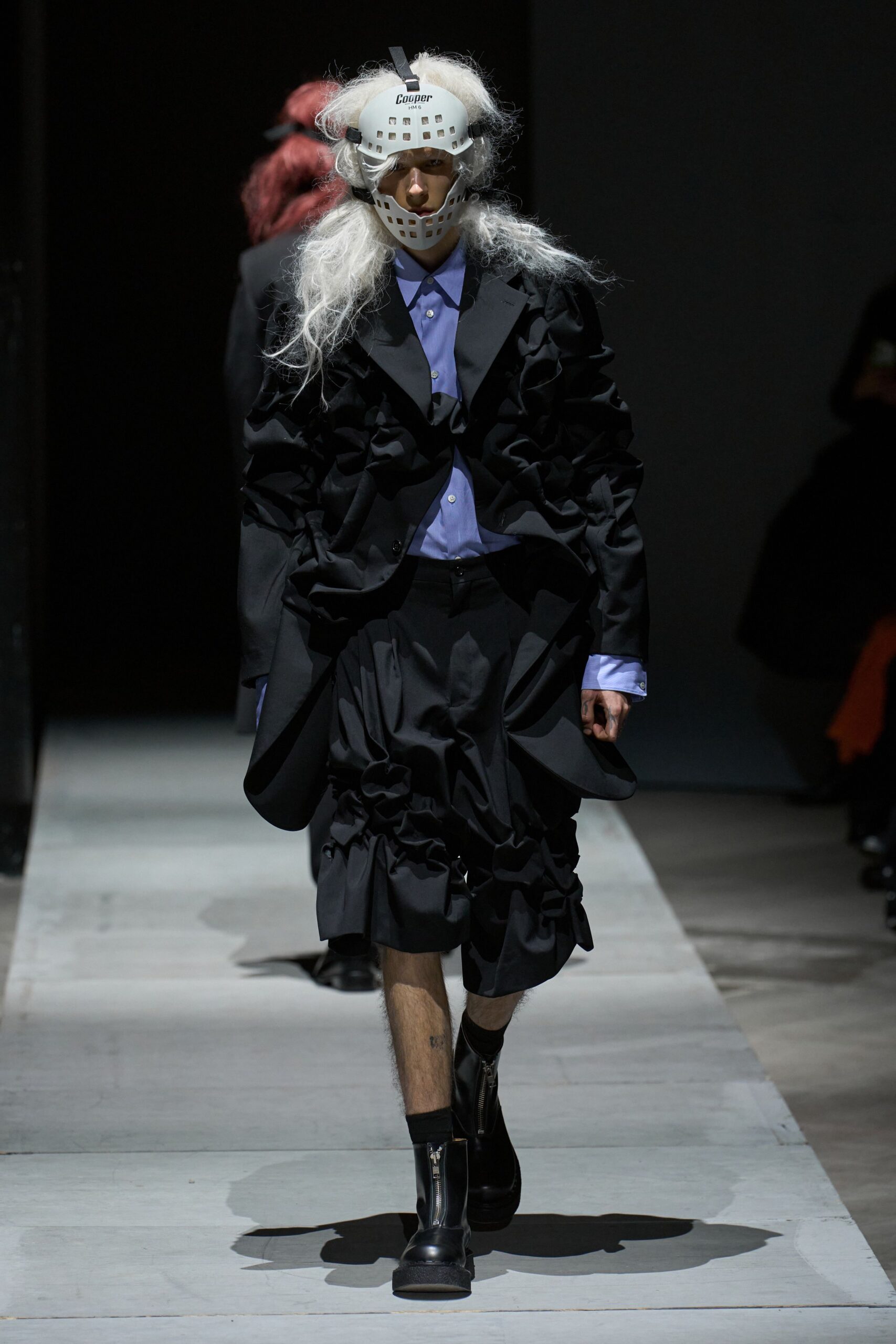 black cotton long-sleeve collared oversized ruffled jacket