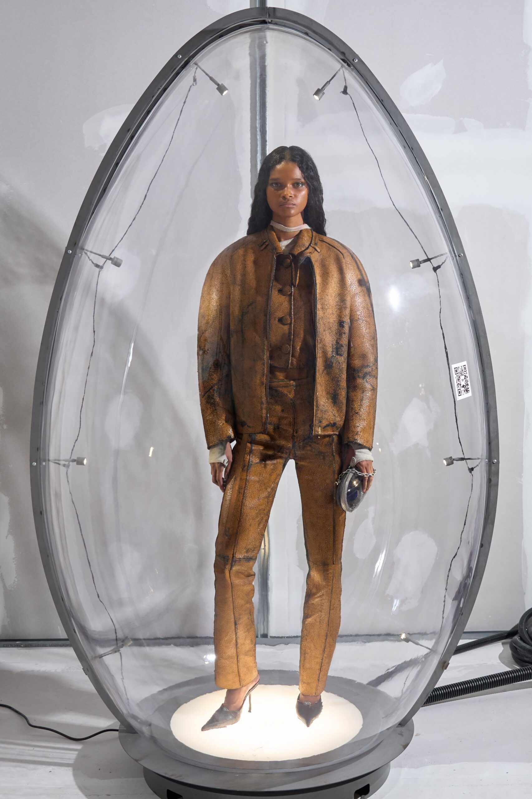 brown leather long-sleeve collared fitted buttoned jacket
