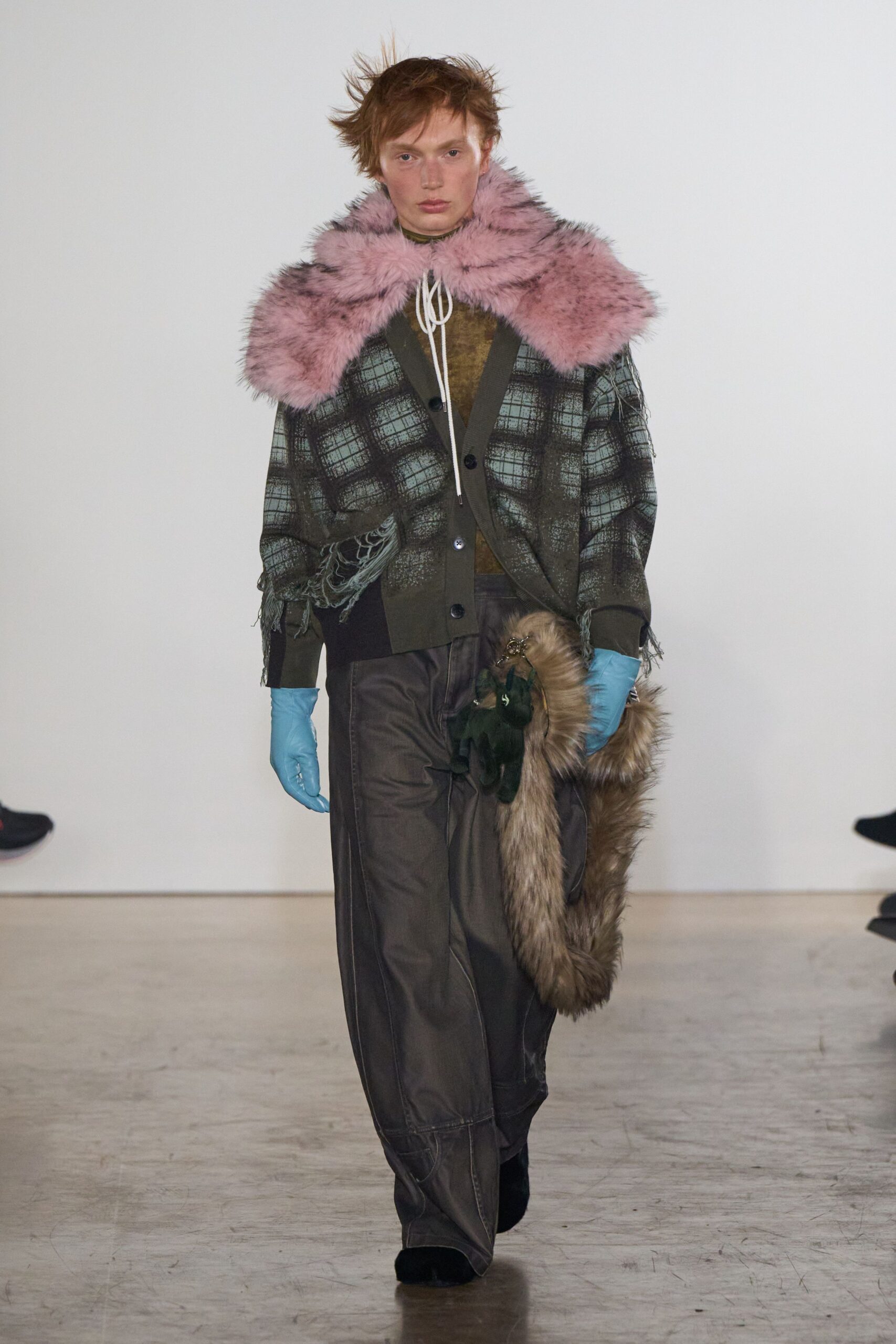pink fur scarf