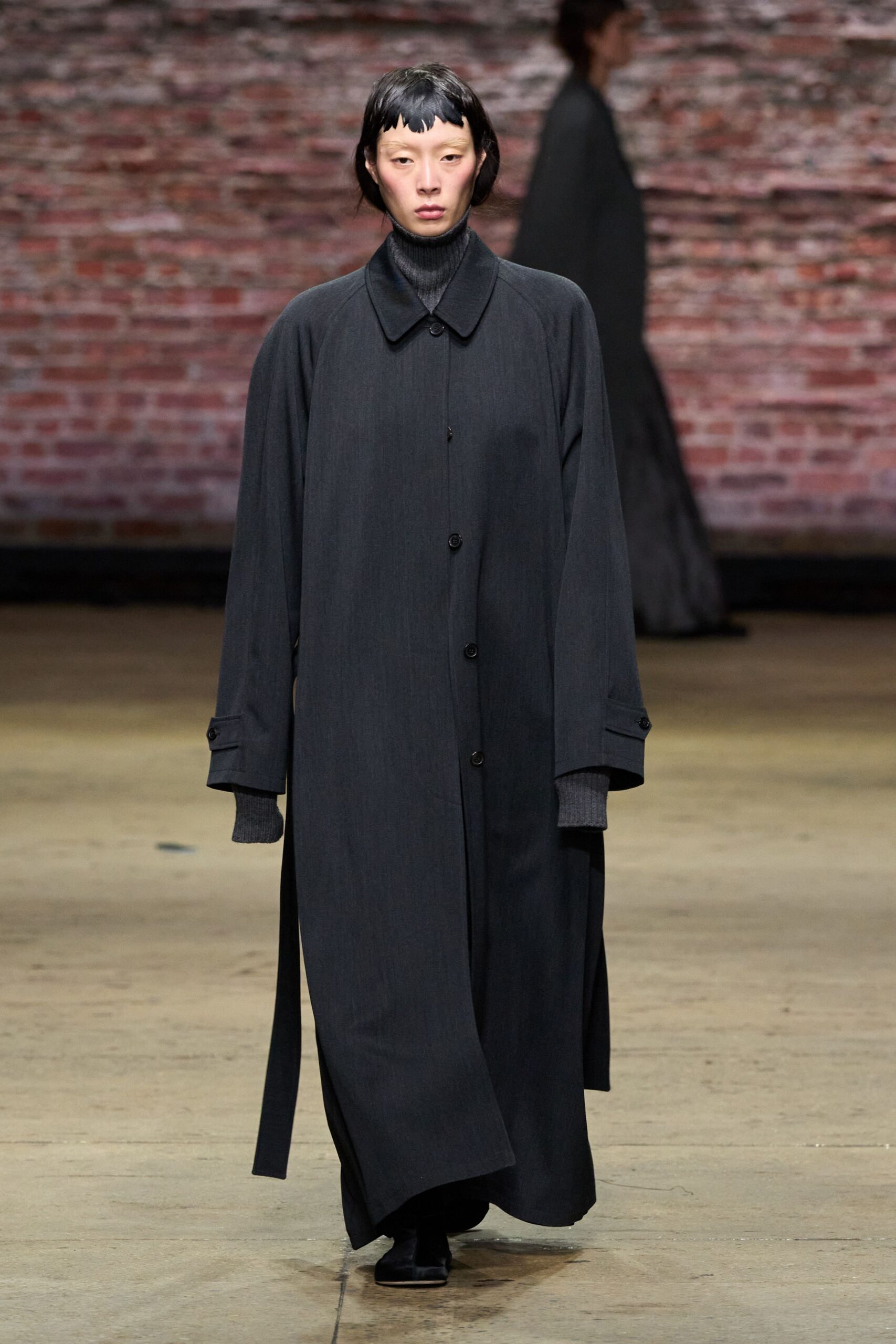 black wool long-sleeve collared relaxed buttoned maxi coat