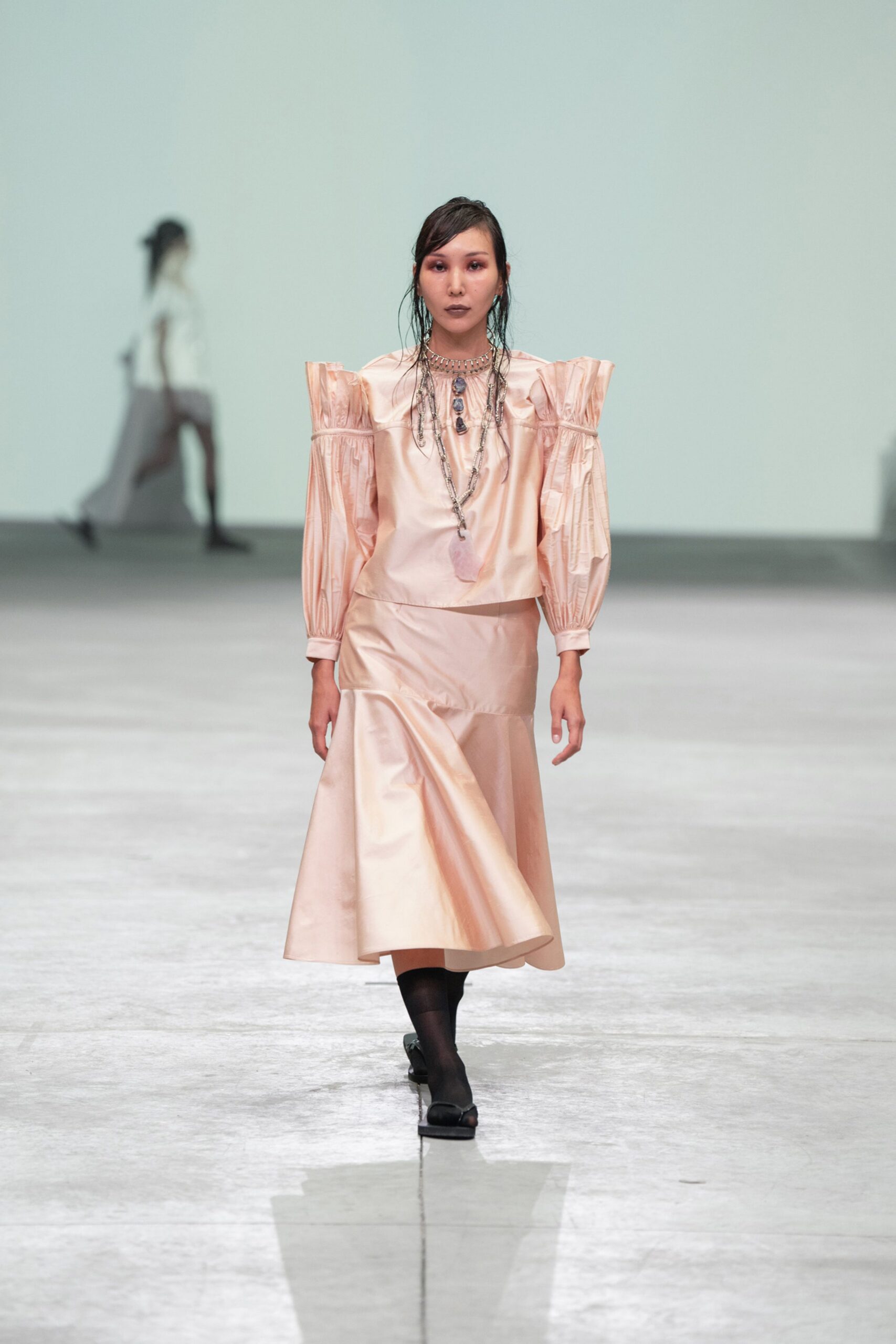 pink silk long-sleeve collared fitted pleated top
