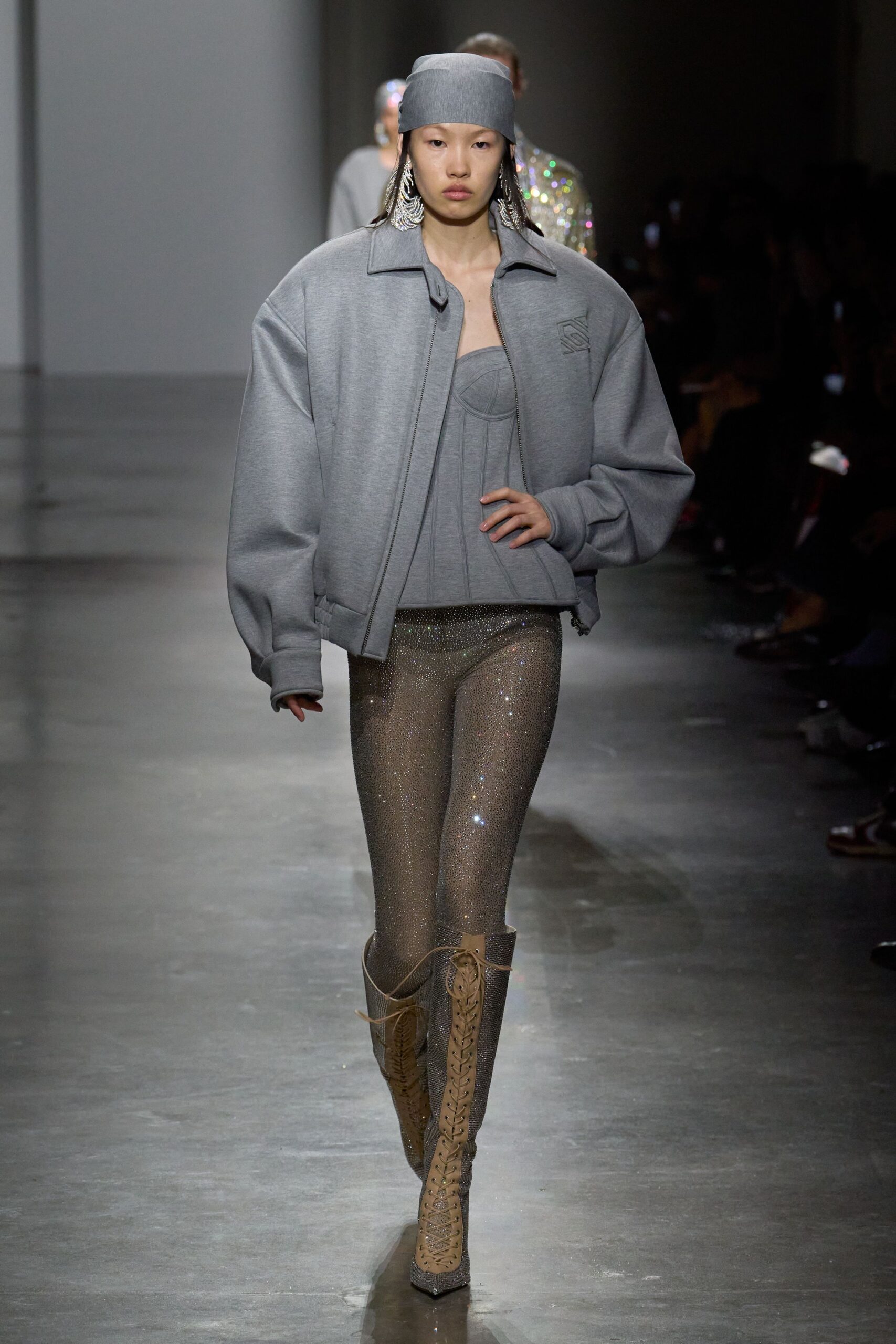 gray metallic fitted shiny leggings