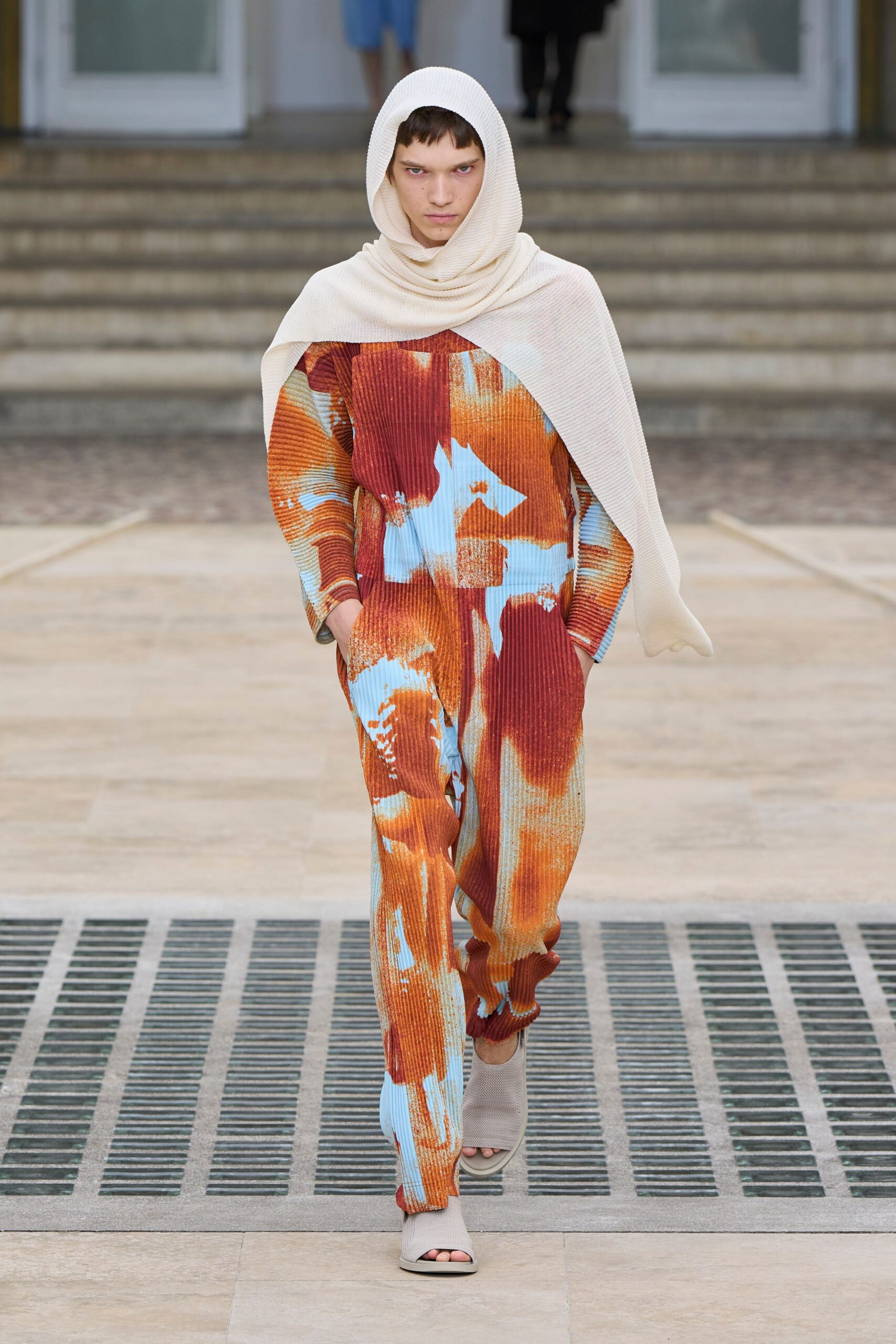 printed relaxed jumpsuit with scarf