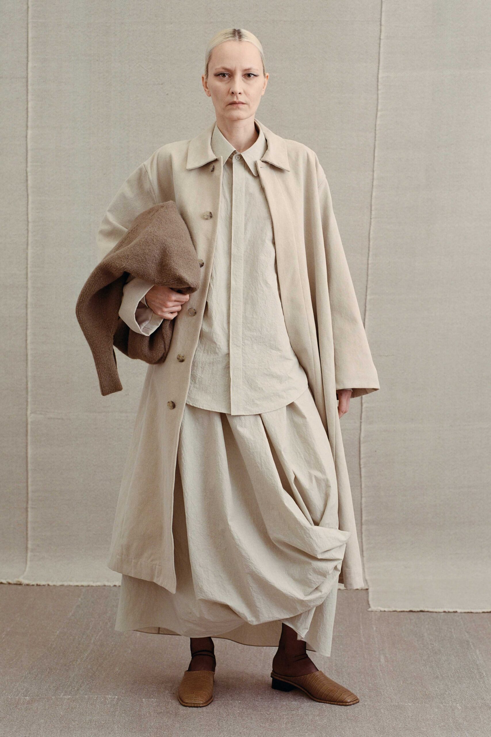 beige cotton long-sleeve collared relaxed coat
