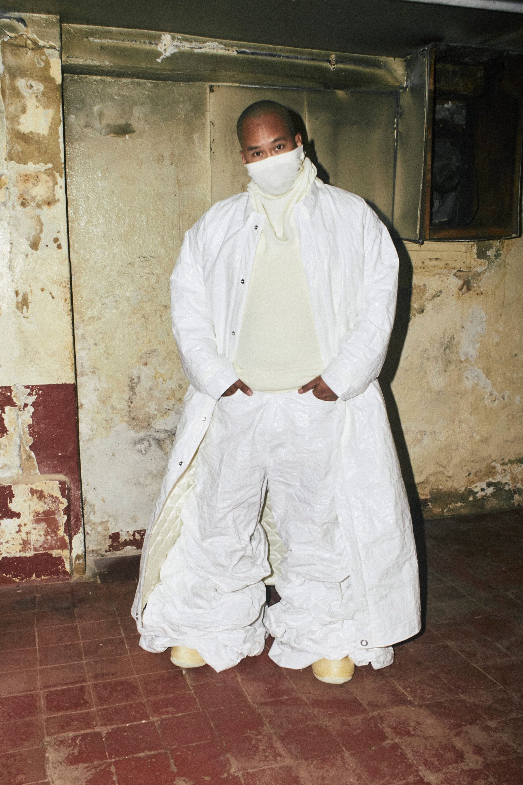 white cotton long-sleeve collared oversized zippered maxi coat